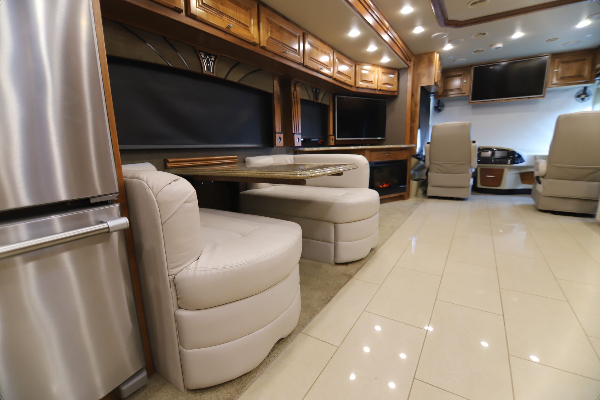 Used 2016 Tiffin Motor Homes Phaeton 40QBH Class A  For Sale