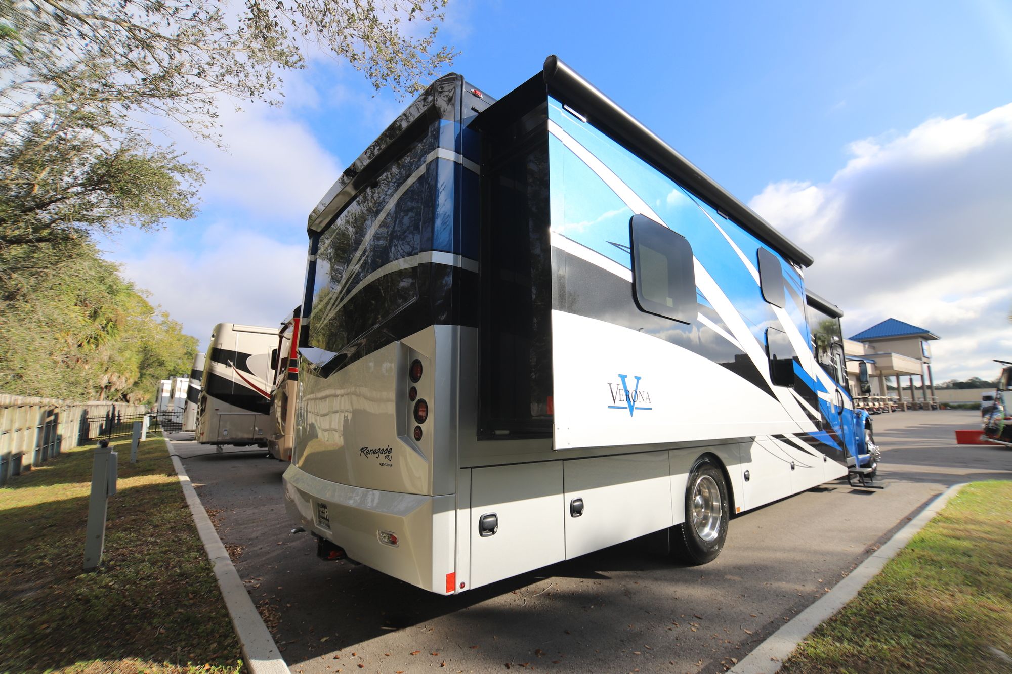 New 2019 Renegade Rv Verona 40VBH Class C  For Sale