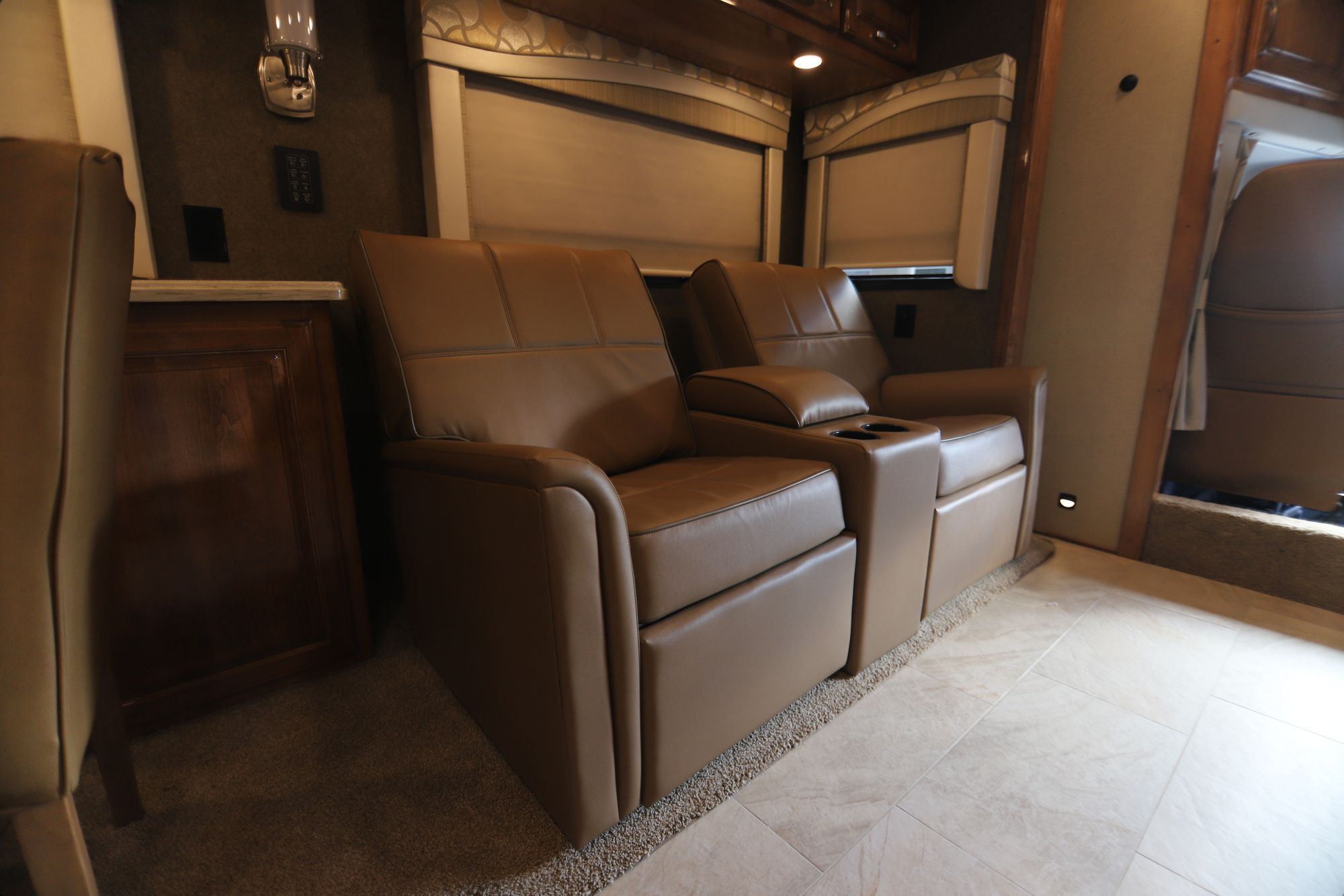 New 2019 Renegade Rv Verona Le 38LDG Super C  For Sale