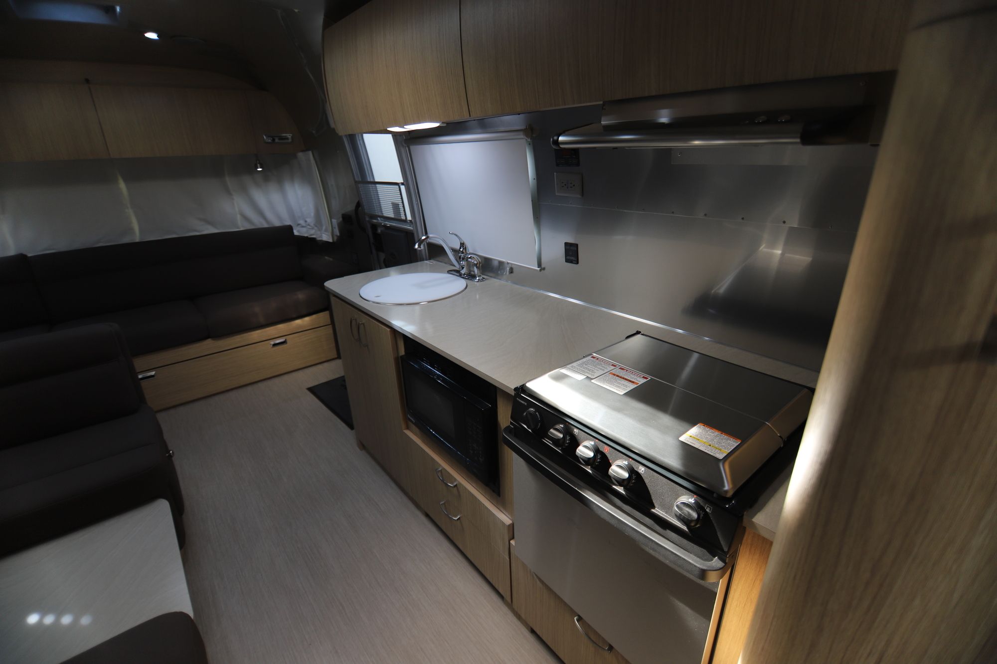 New 2019 Airstream Flying Cloud 30RB Travel Trailer  For Sale