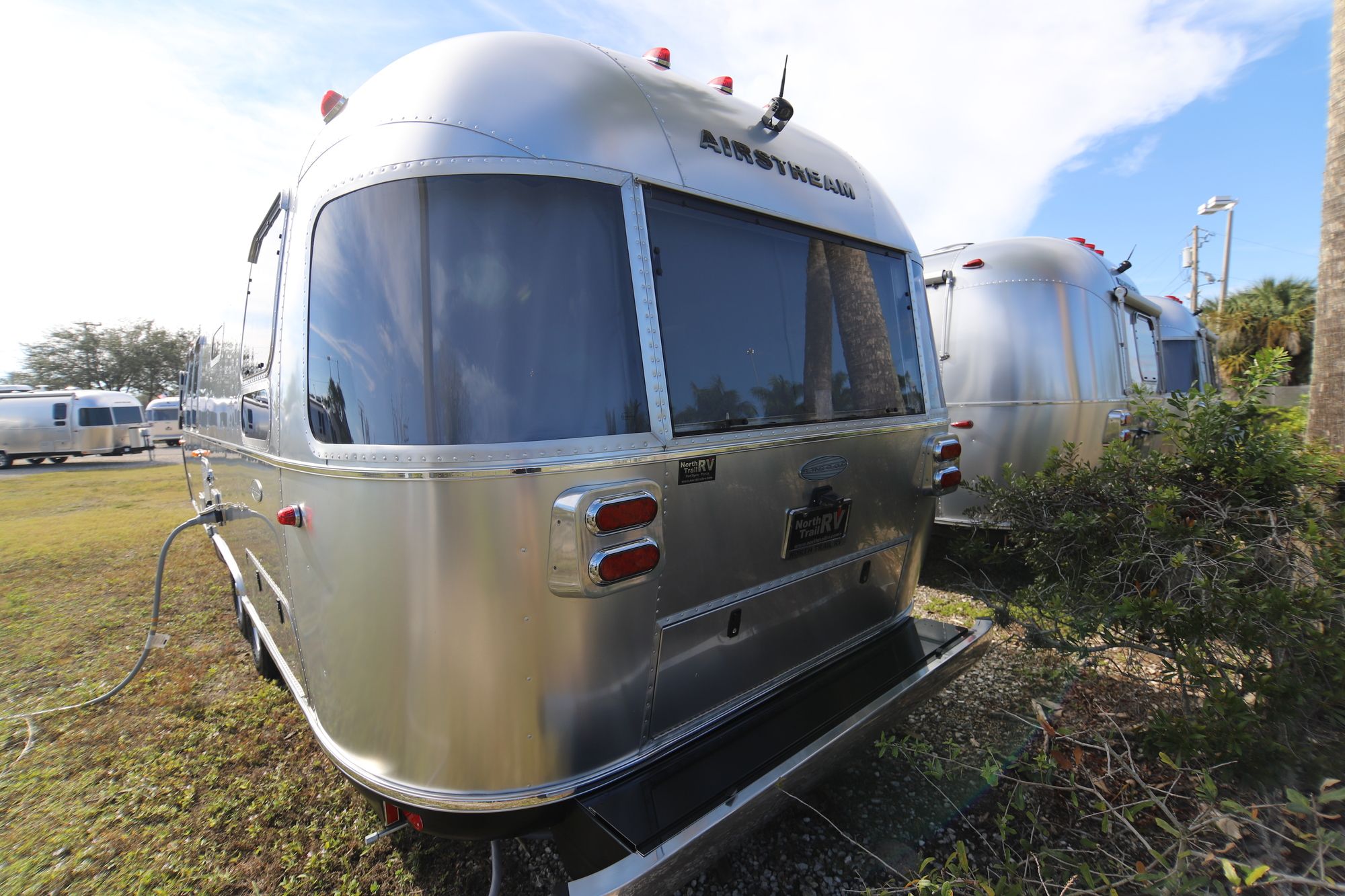 New 2019 Airstream Flying Cloud 30RB Travel Trailer  For Sale