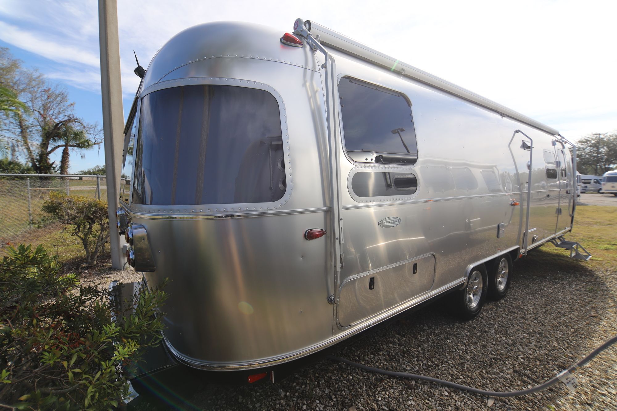 New 2019 Airstream Flying Cloud 30RB Travel Trailer  For Sale