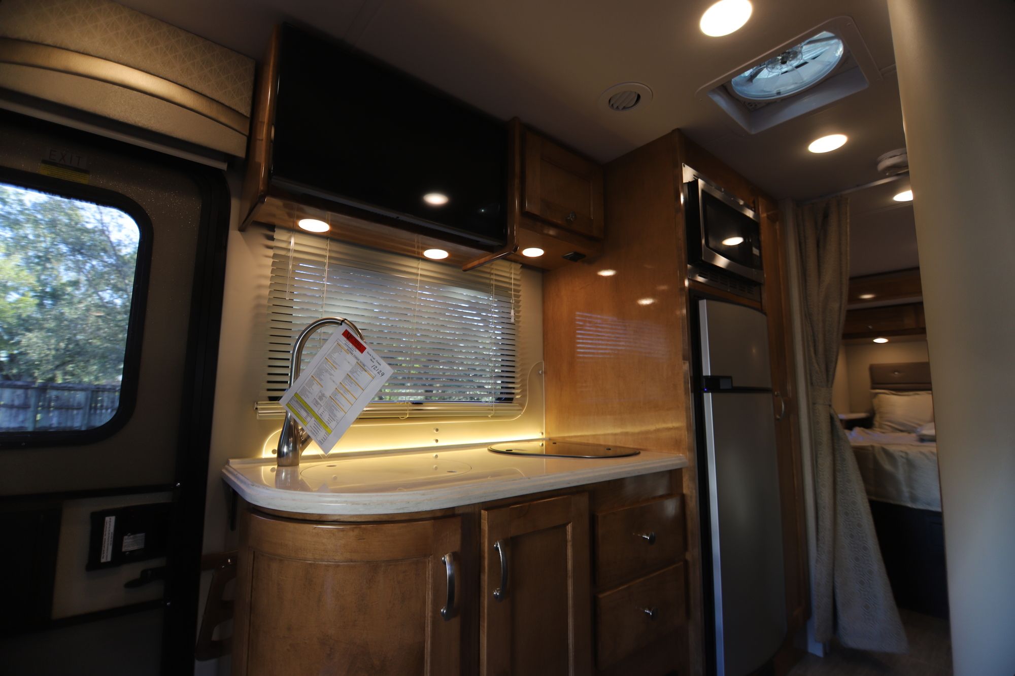 New 2019 Renegade Rv Vienna 25VQRS Class C  For Sale