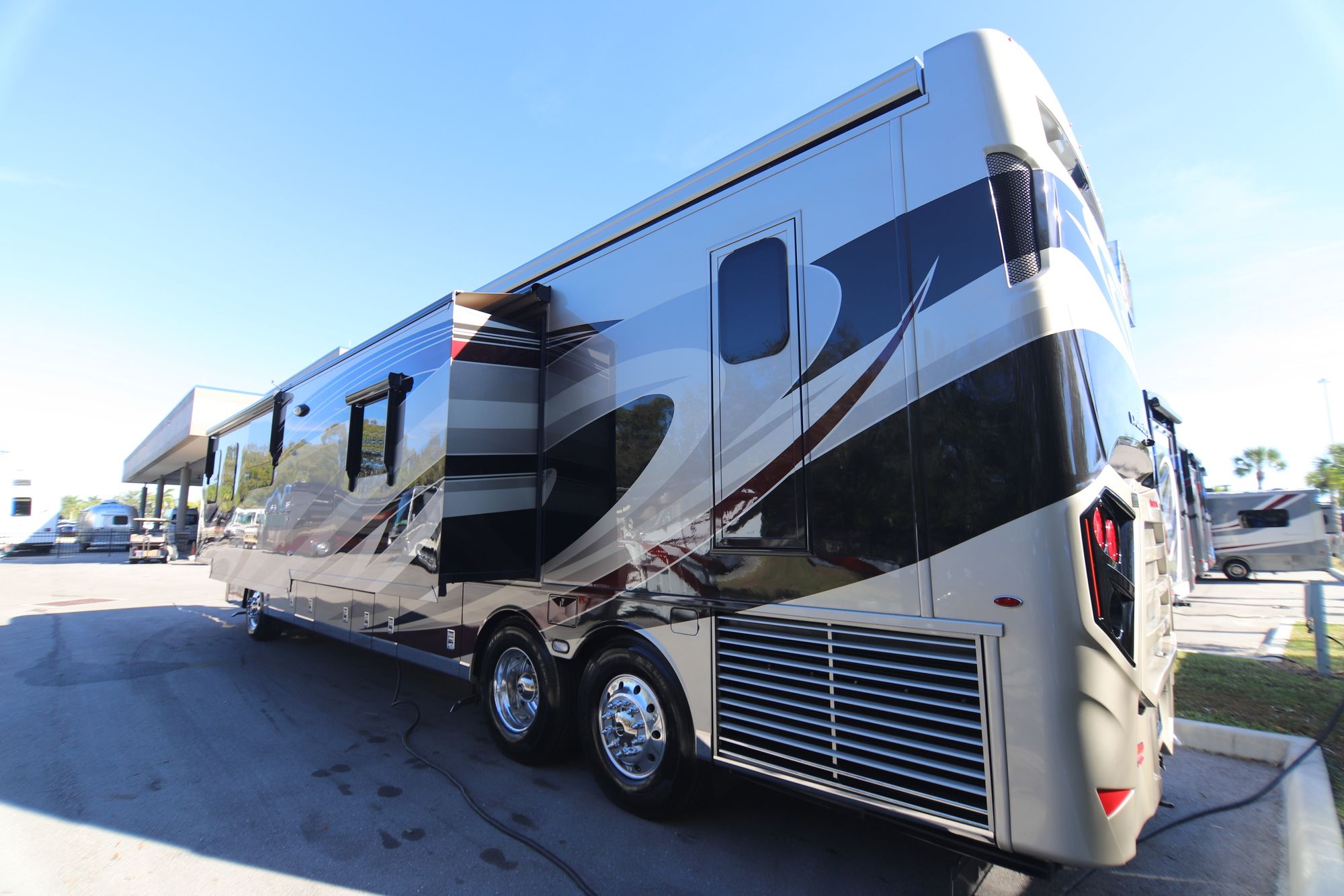 Used 2019 Newmar Dutch Star 4369 Class A  For Sale