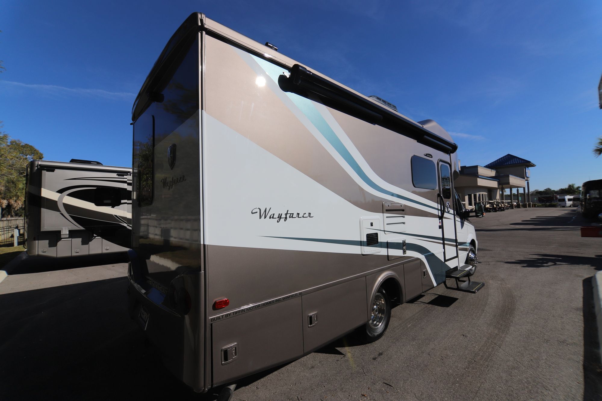 New 2019 Tiffin Motor Homes Wayfarer 24FW Class C  For Sale