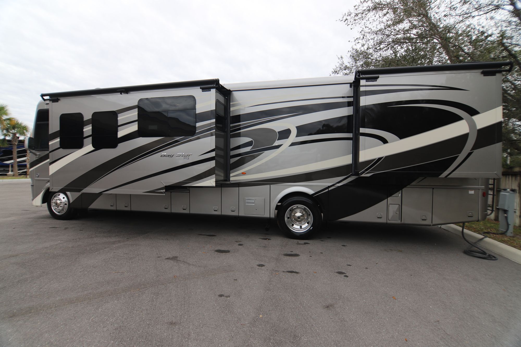 New 2019 Newmar Bay Star 3626 Class A  For Sale