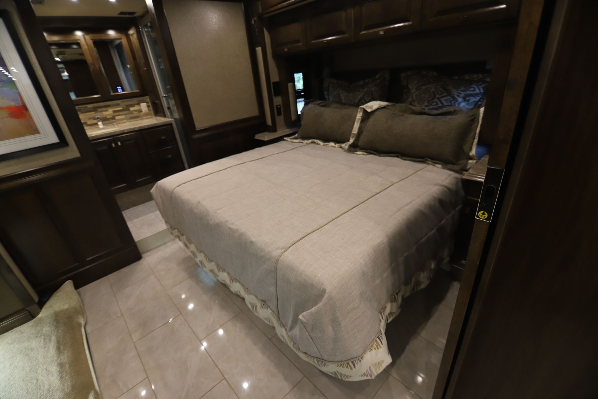 New 2019 Tiffin Motor Homes Phaeton 37BH Class A  For Sale