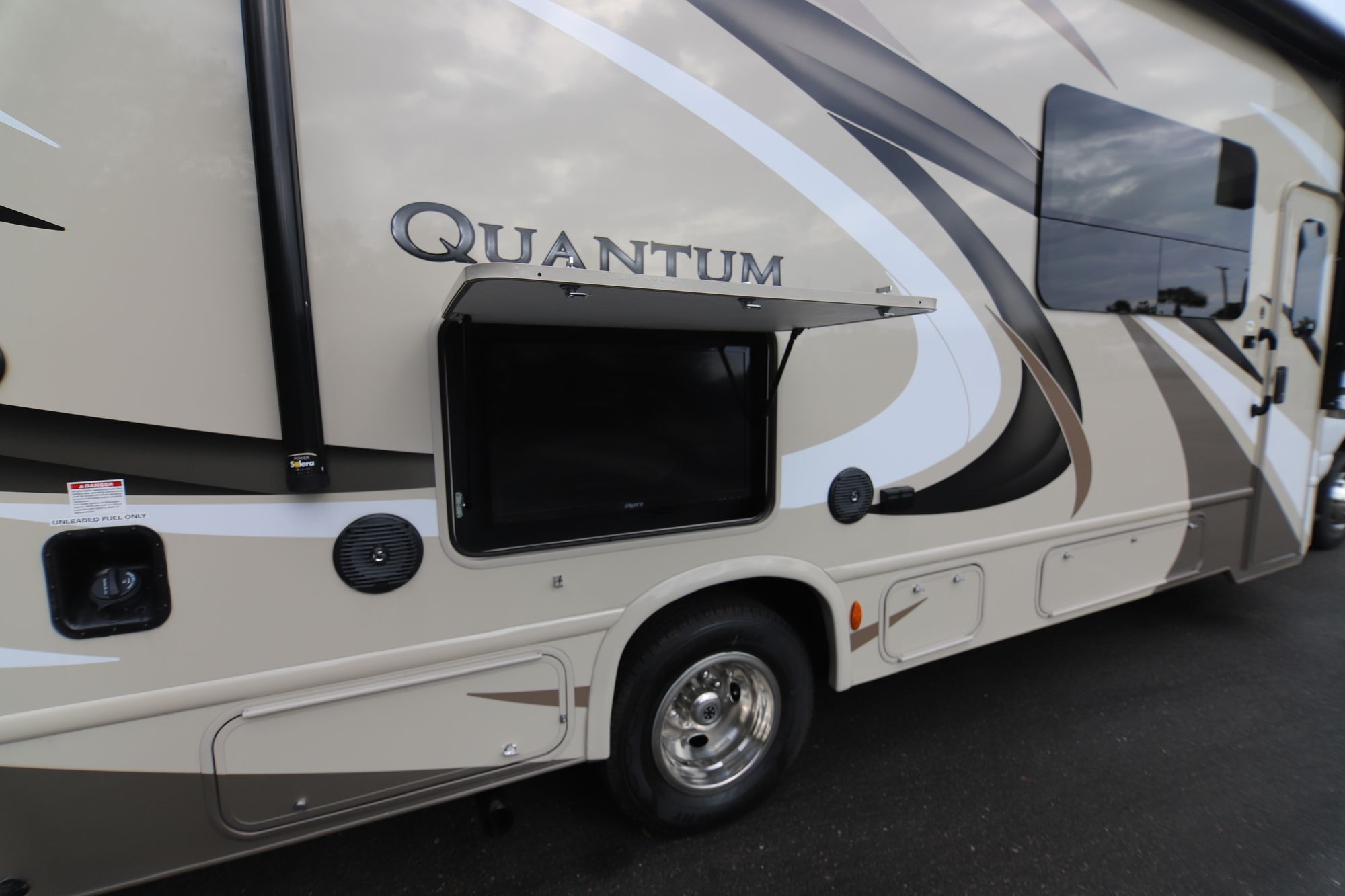 Used 2018 Thor Quantum 31PD Class C  For Sale