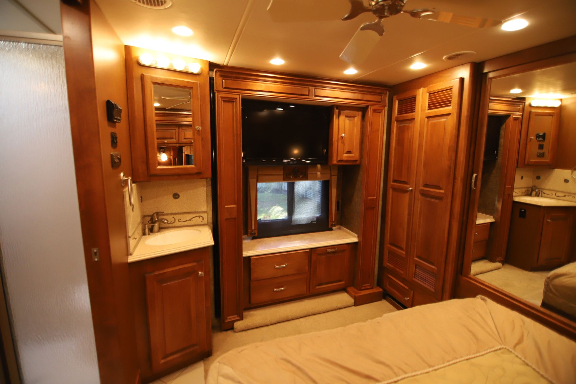 Used 2011 Tiffin Motor Homes Phaeton 36QSH Class A  For Sale