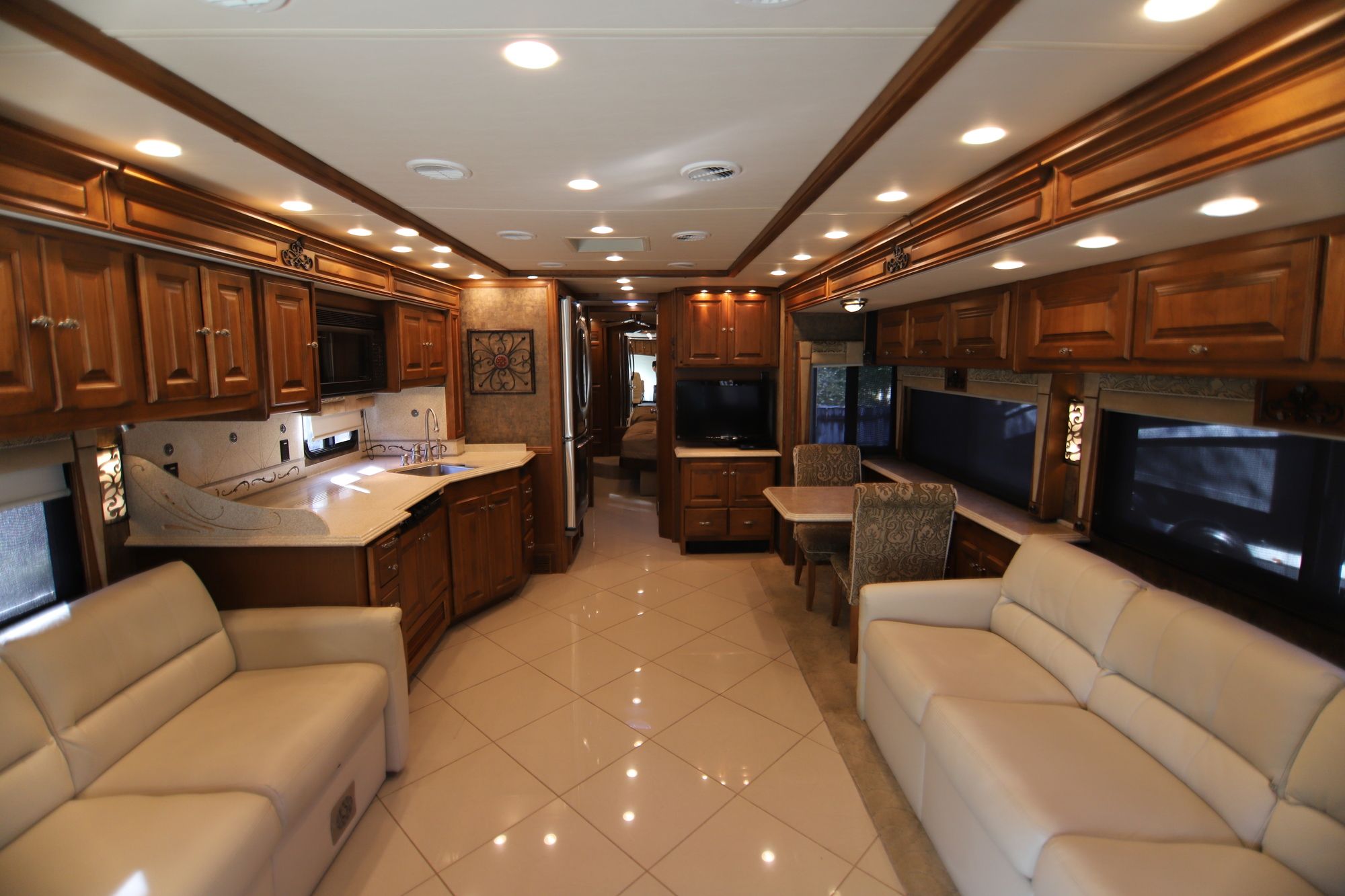 Used 2011 Tiffin Motor Homes Phaeton 36QSH Class A  For Sale