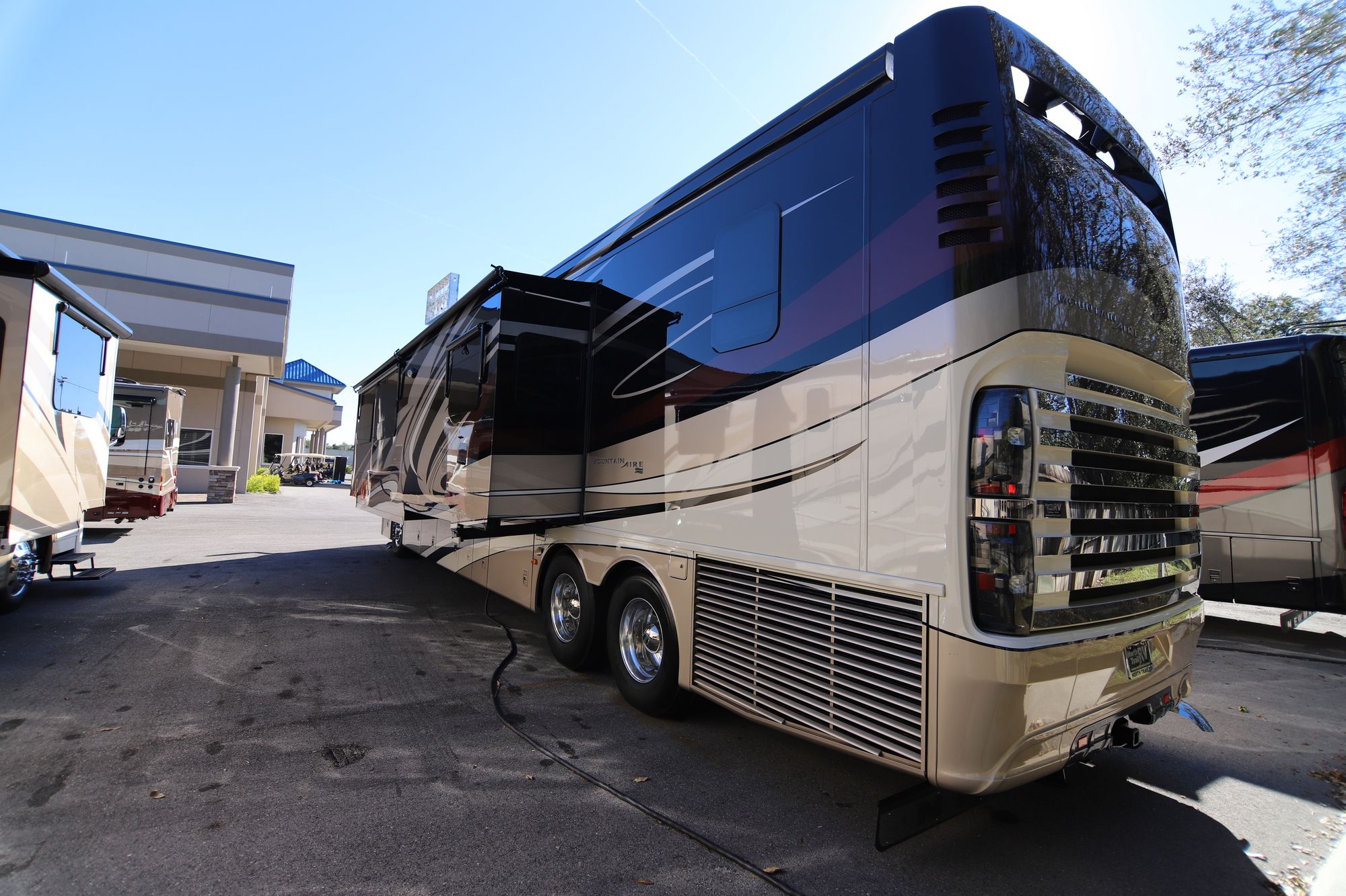 Used 2015 Newmar Mountain Aire 4553 Class A  For Sale