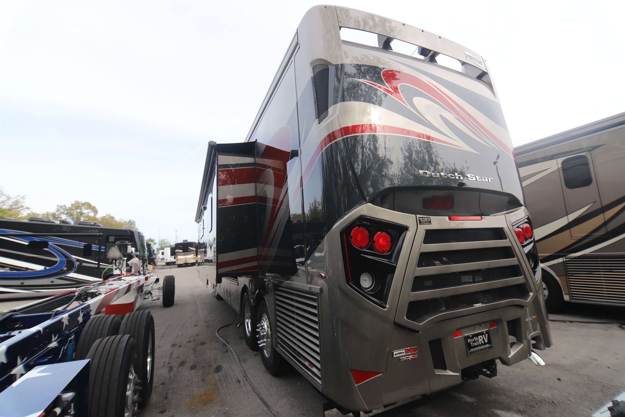 New 2019 Newmar Dutch Star 4002 Class A  For Sale