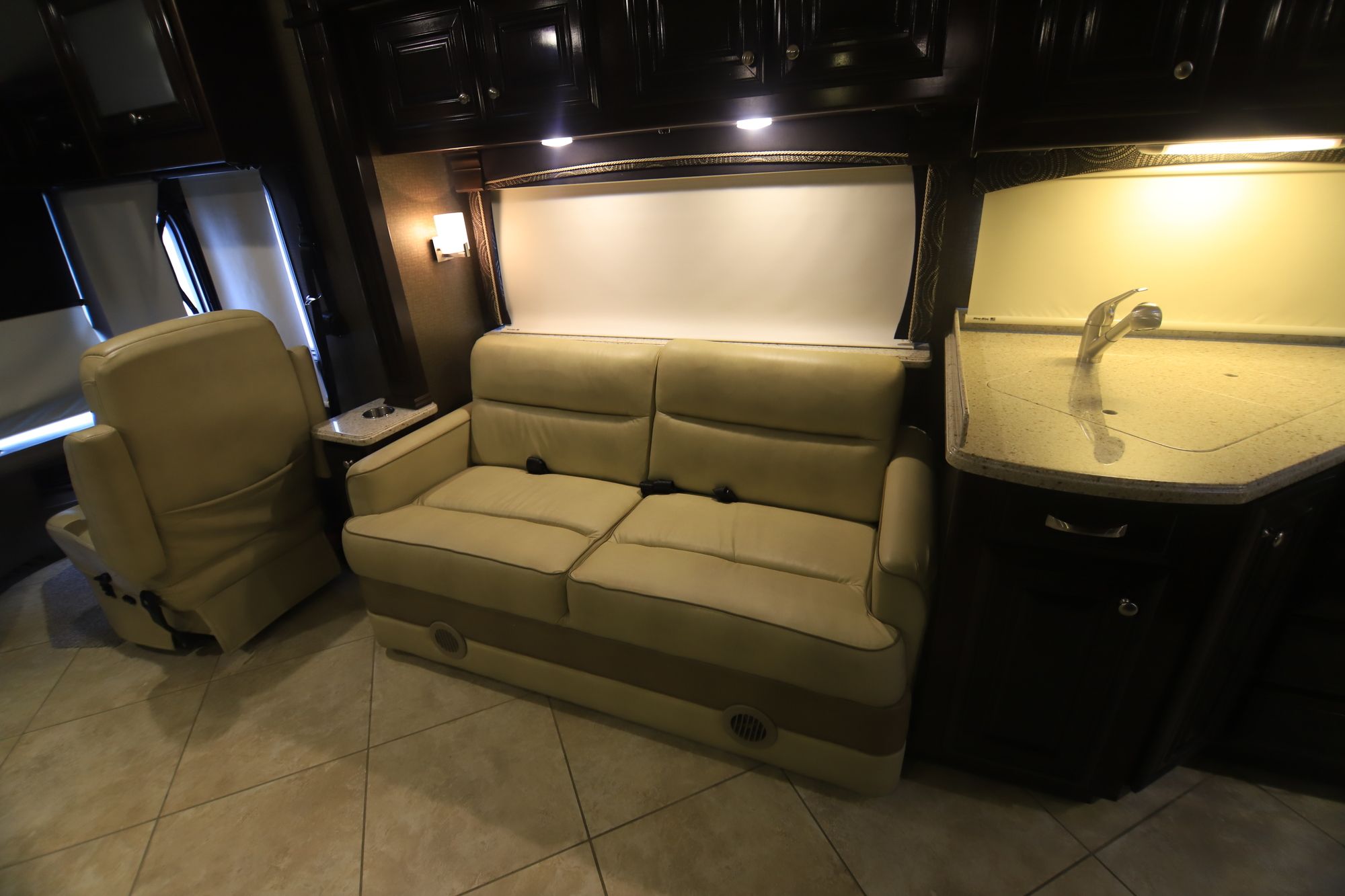 Used 2015 Thor Tuscany Xte 34ST Class A  For Sale