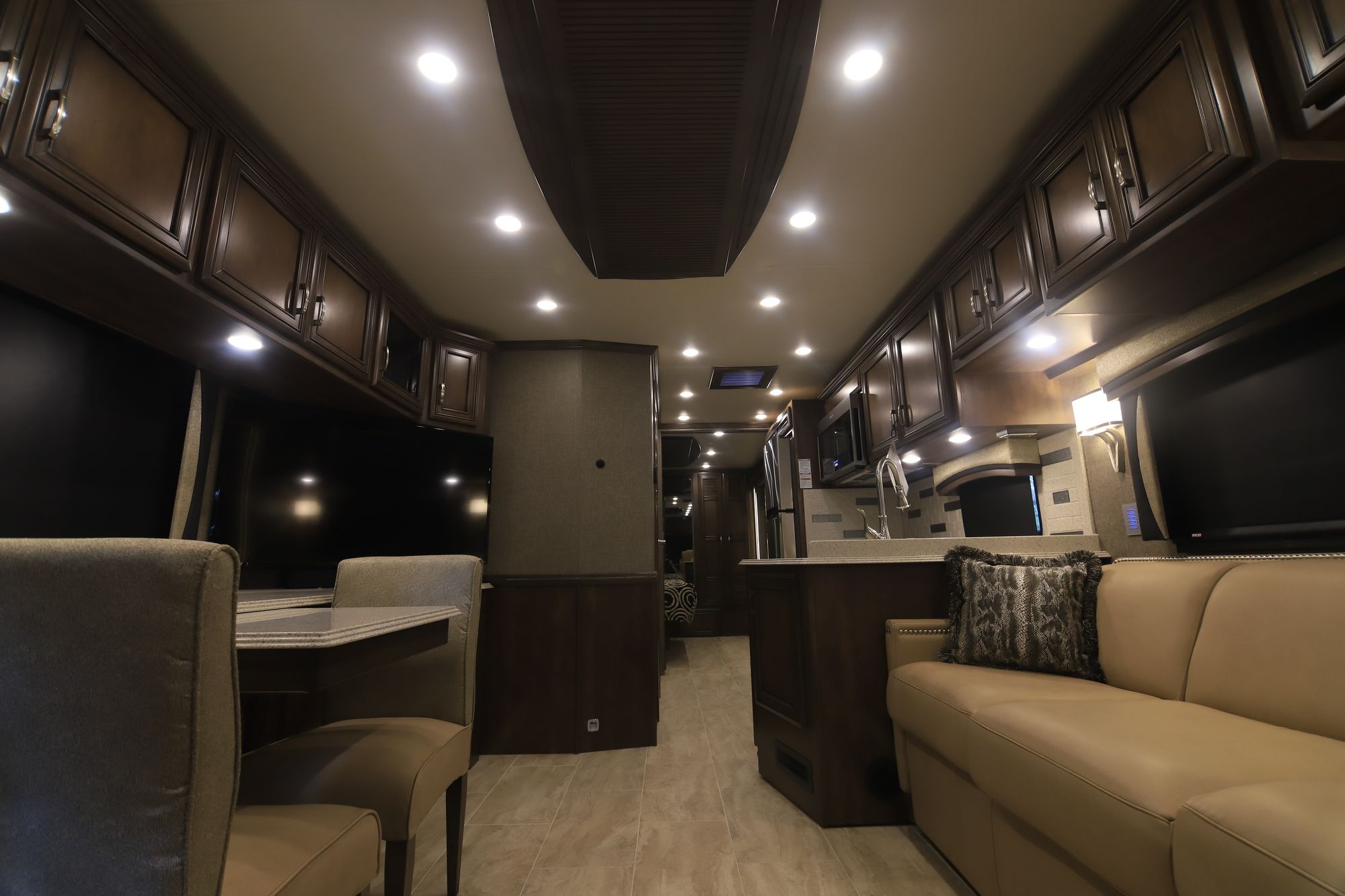 New 2019 Newmar Ventana Le 3426 Class A  For Sale