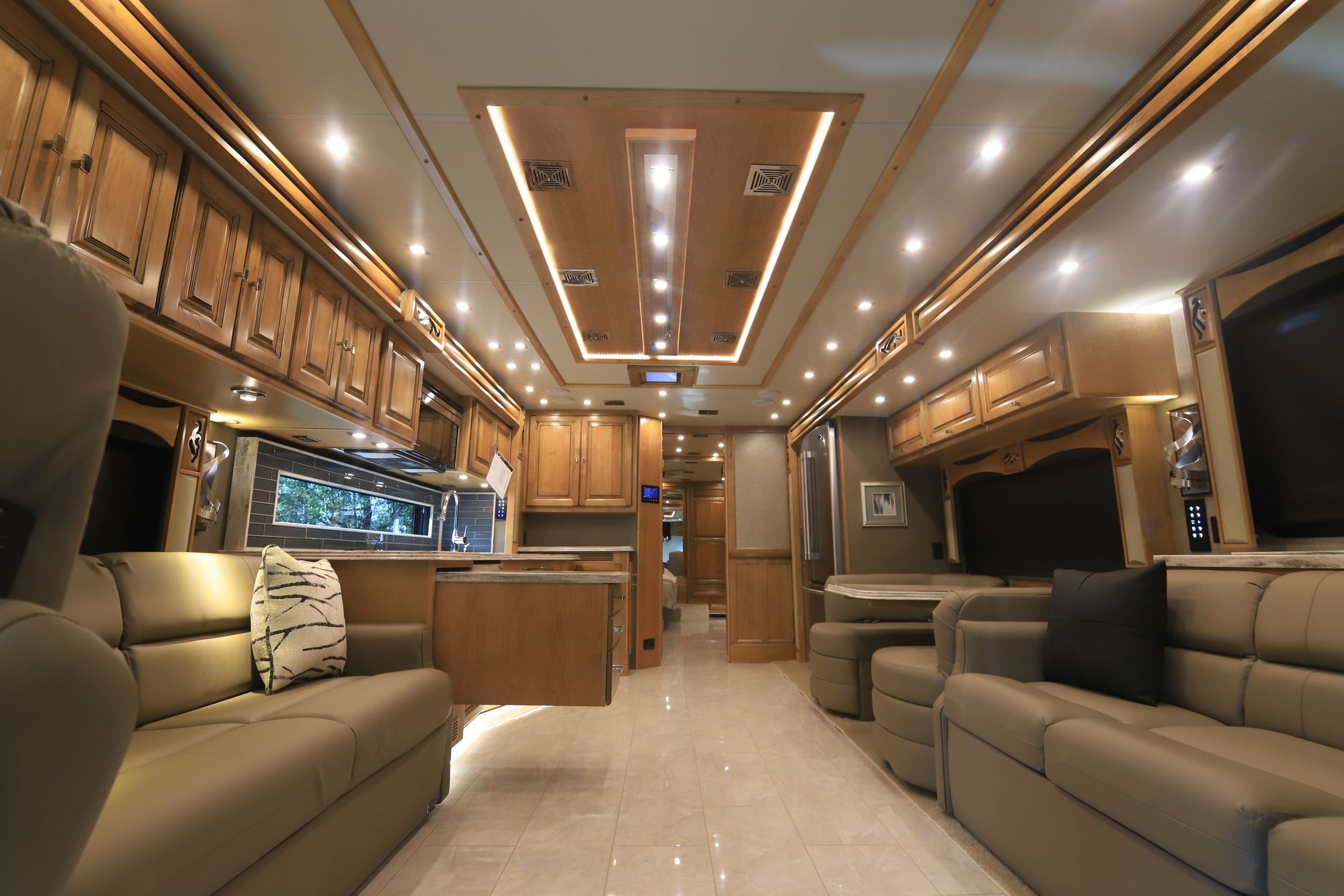 New 2019 Tiffin Motor Homes Phaeton BUNKS Class A  For Sale