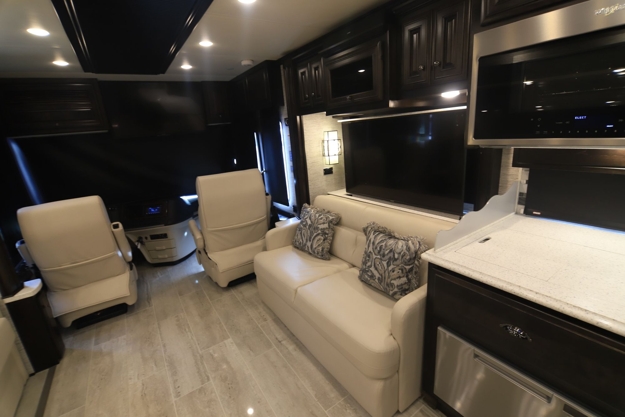 New 2019 Newmar Dutch Star 4326 Class A  For Sale