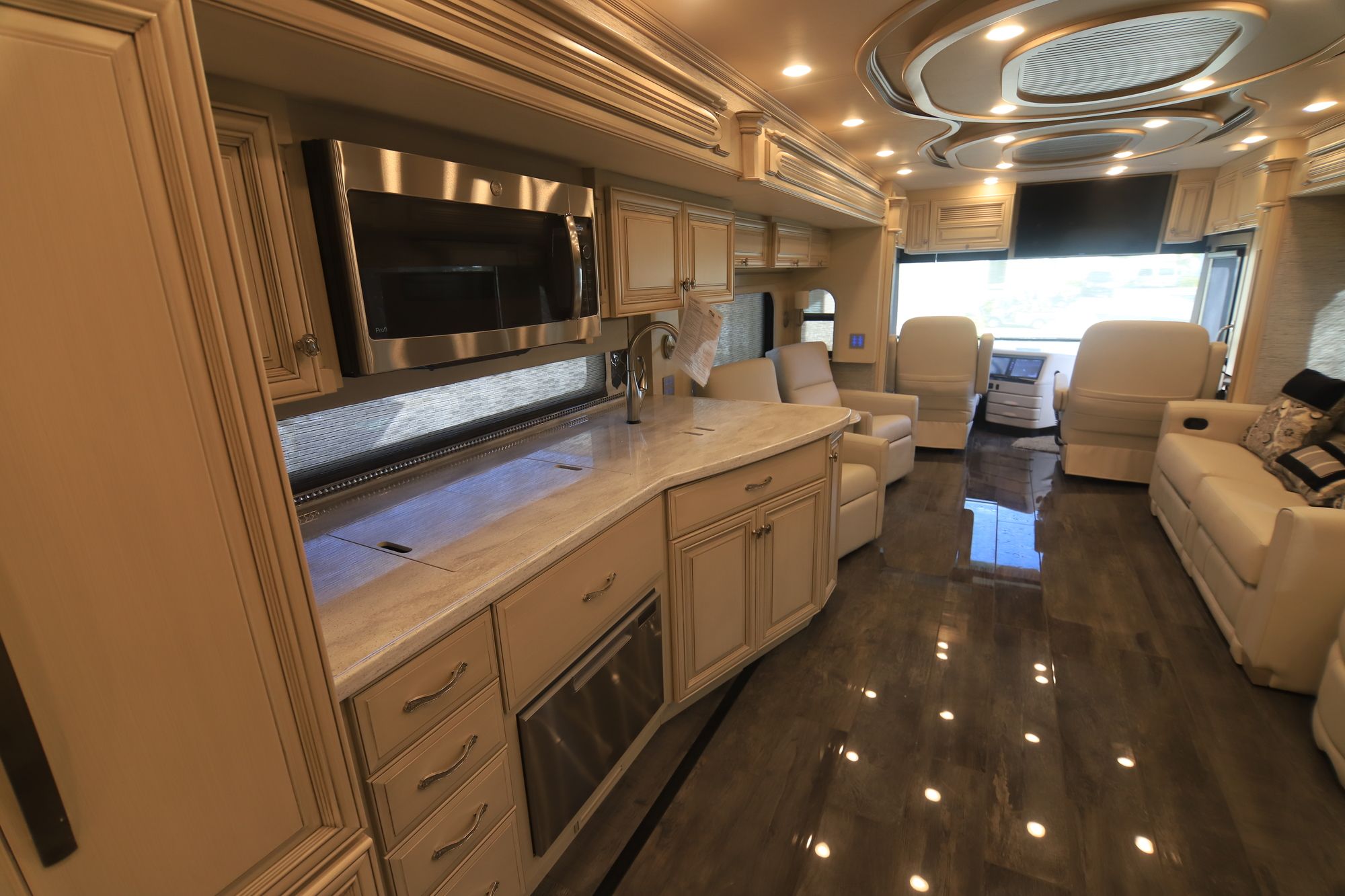 New 2019 Newmar Essex 4533 Class A  For Sale