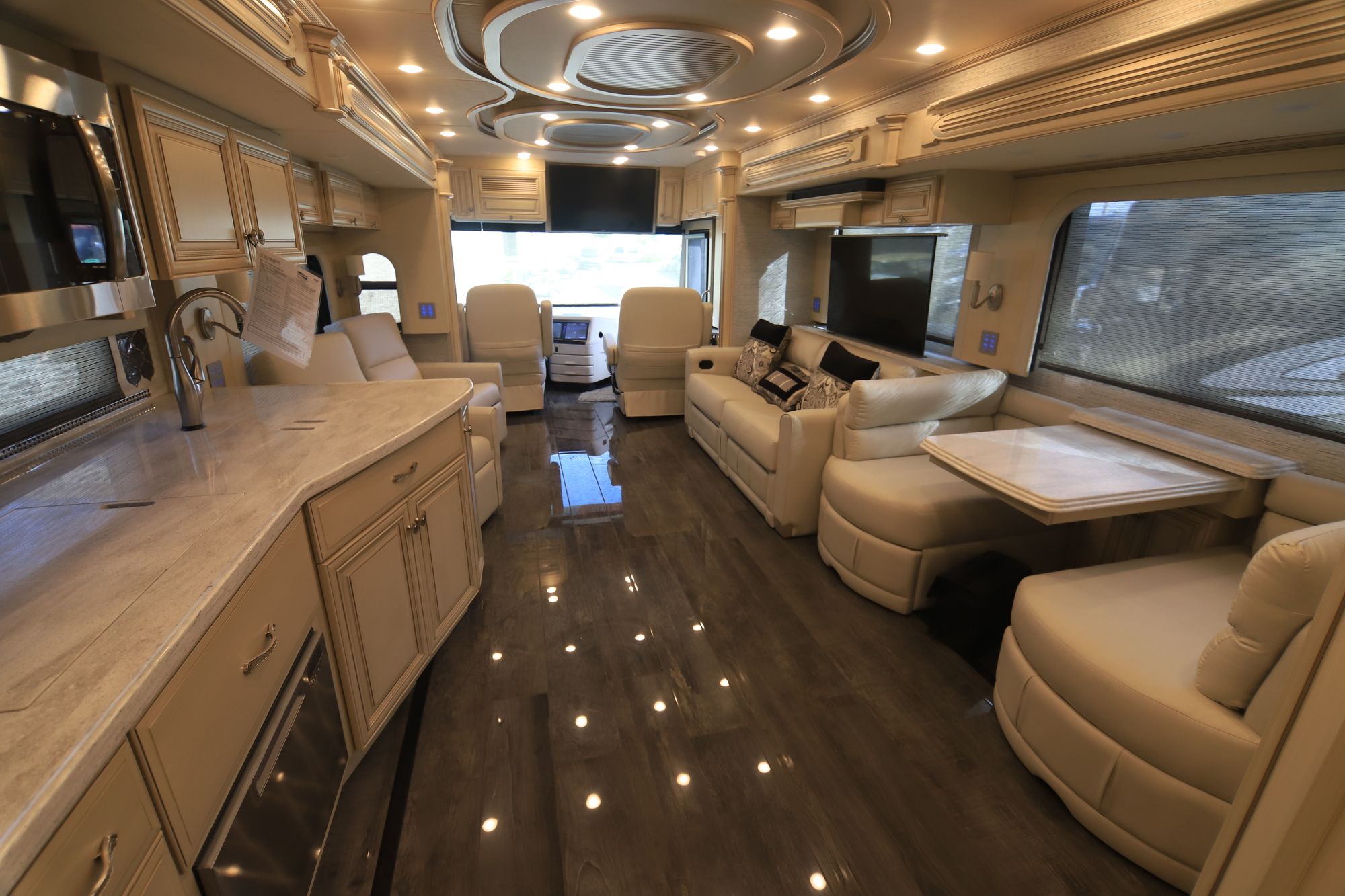 New 2019 Newmar Essex 4533 Class A  For Sale