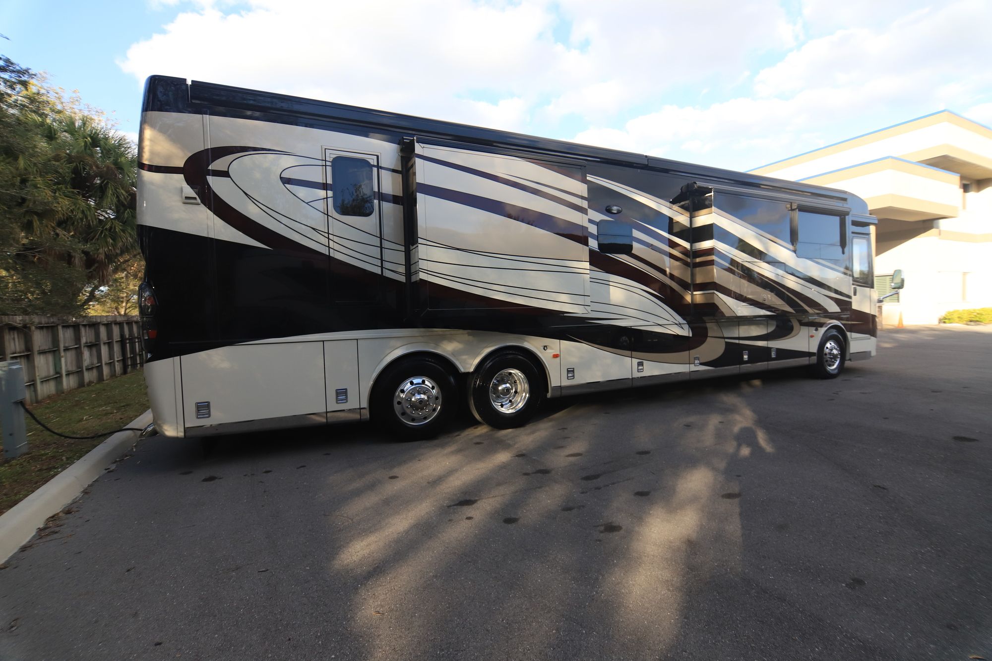 Used 2017 Newmar London Aire 4535 Class A  For Sale