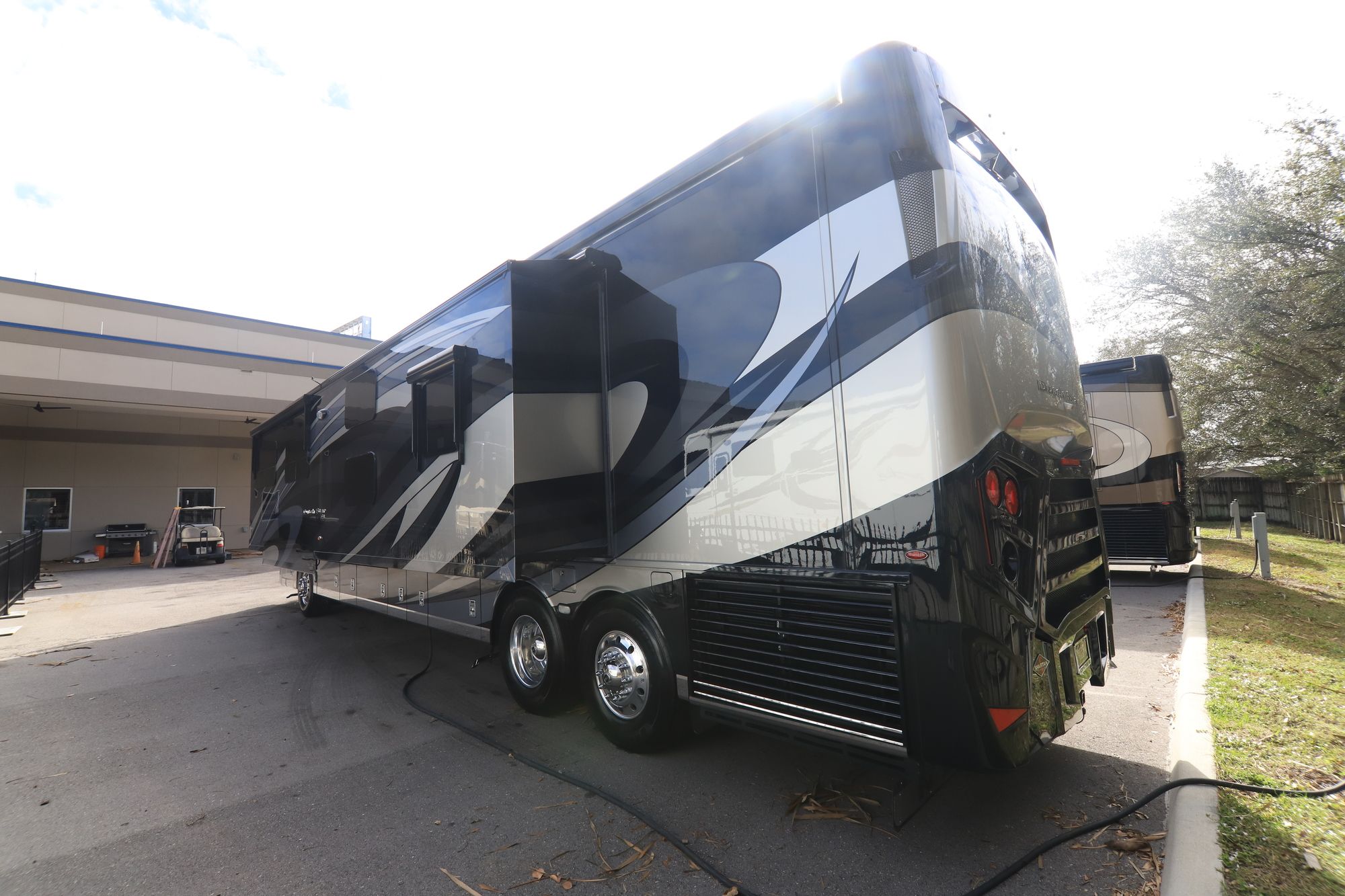 New 2019 Newmar Dutch Star 4326 Class A  For Sale