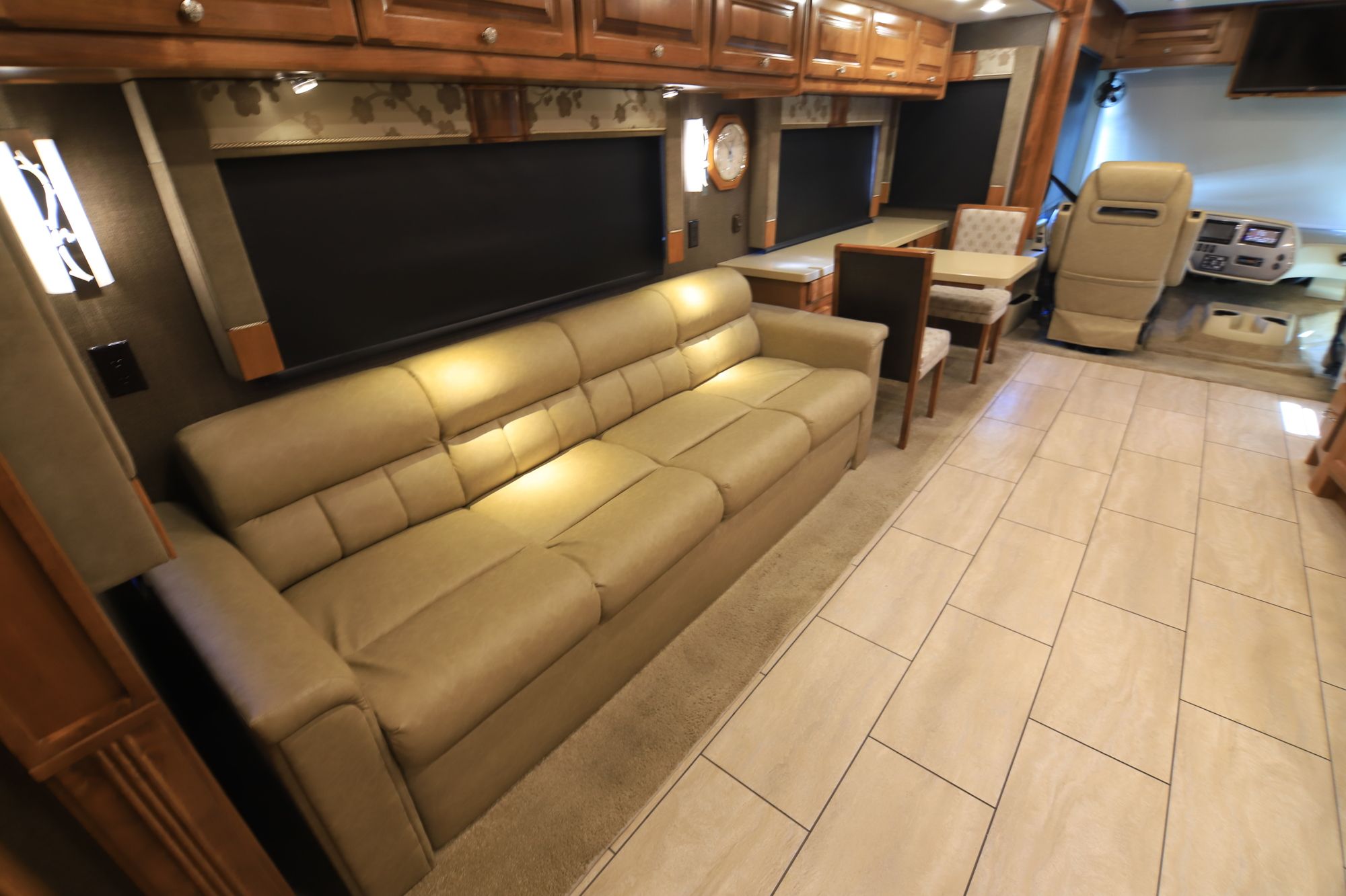 Used 2016 Tiffin Motor Homes Allegro 32SA Class A  For Sale