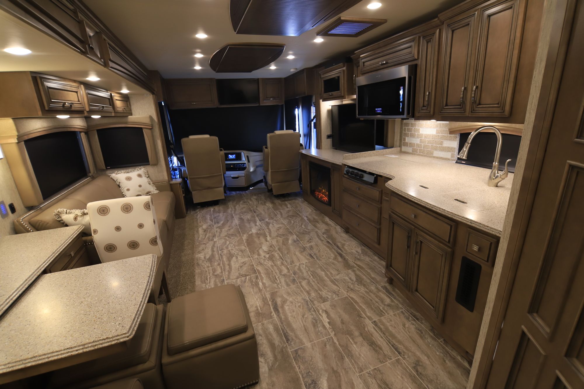 New 2019 Newmar Ventana Le 3709 Class A  For Sale