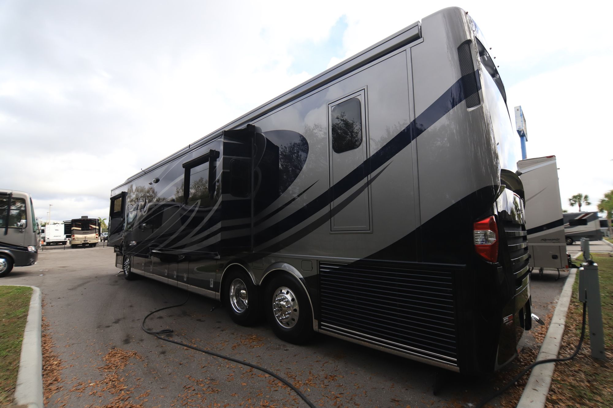 New 2019 Newmar London Aire 4533 Class A  For Sale