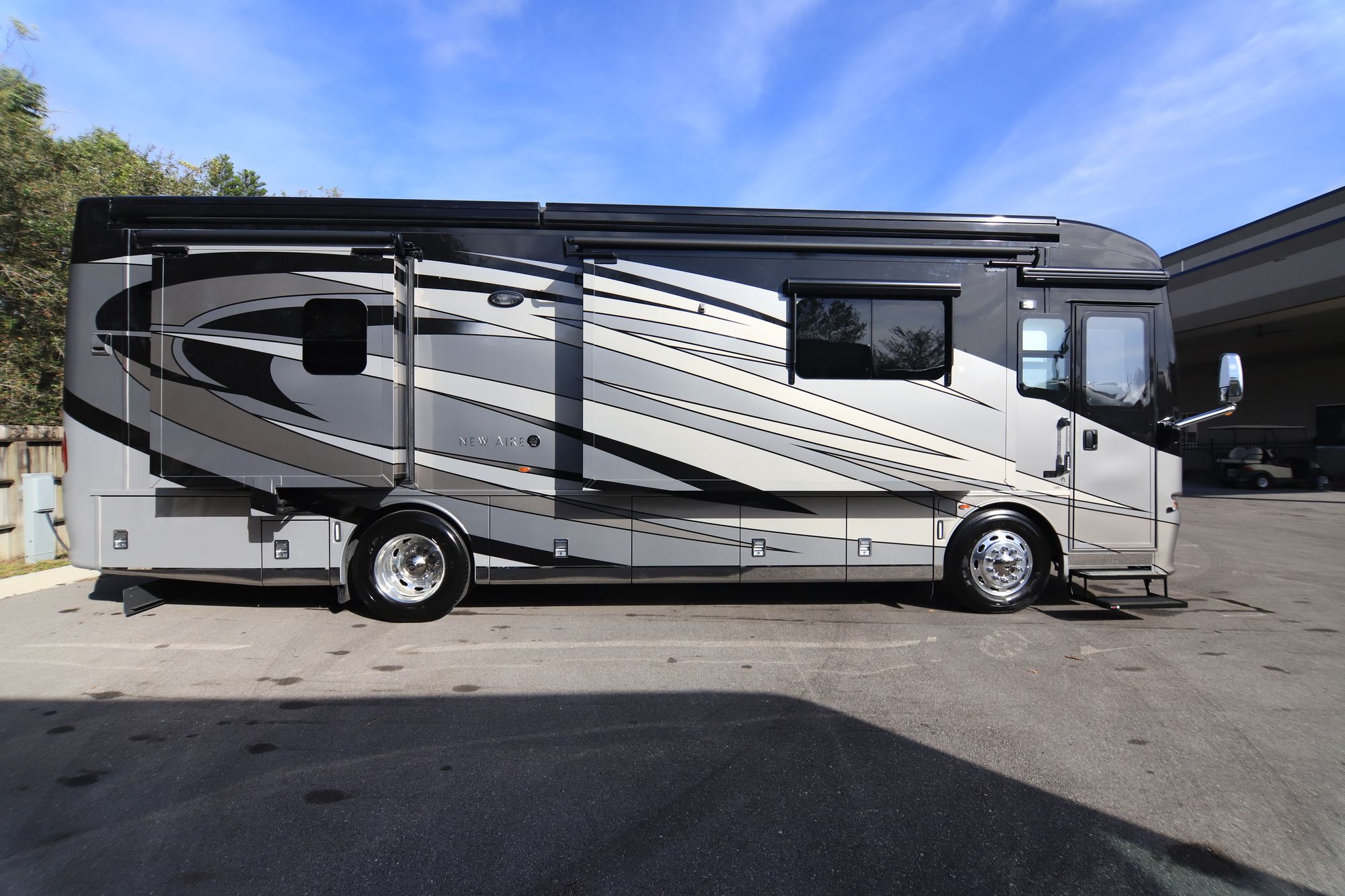 Used 2018 Newmar New Aire 3341 Class A  For Sale