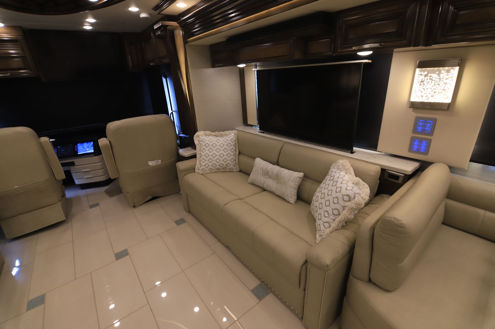 New 2019 Newmar London Aire 4533 Class A  For Sale