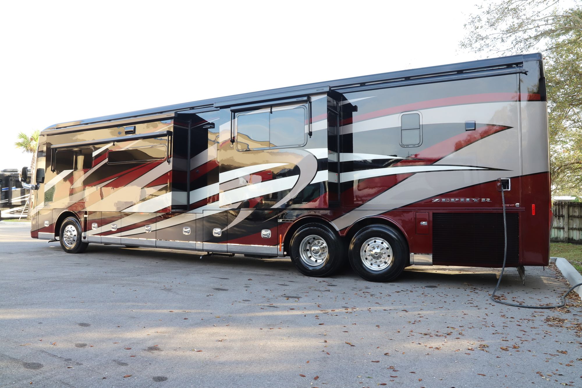 New 2019 Tiffin Motor Homes Zephyr 45 PZ Class A  For Sale