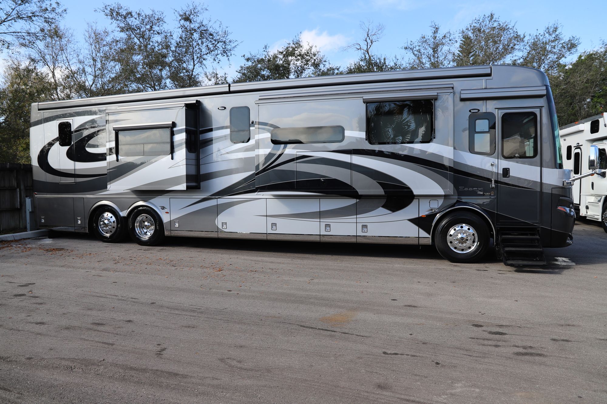 New 2019 Newmar Essex 4551 Class A  For Sale