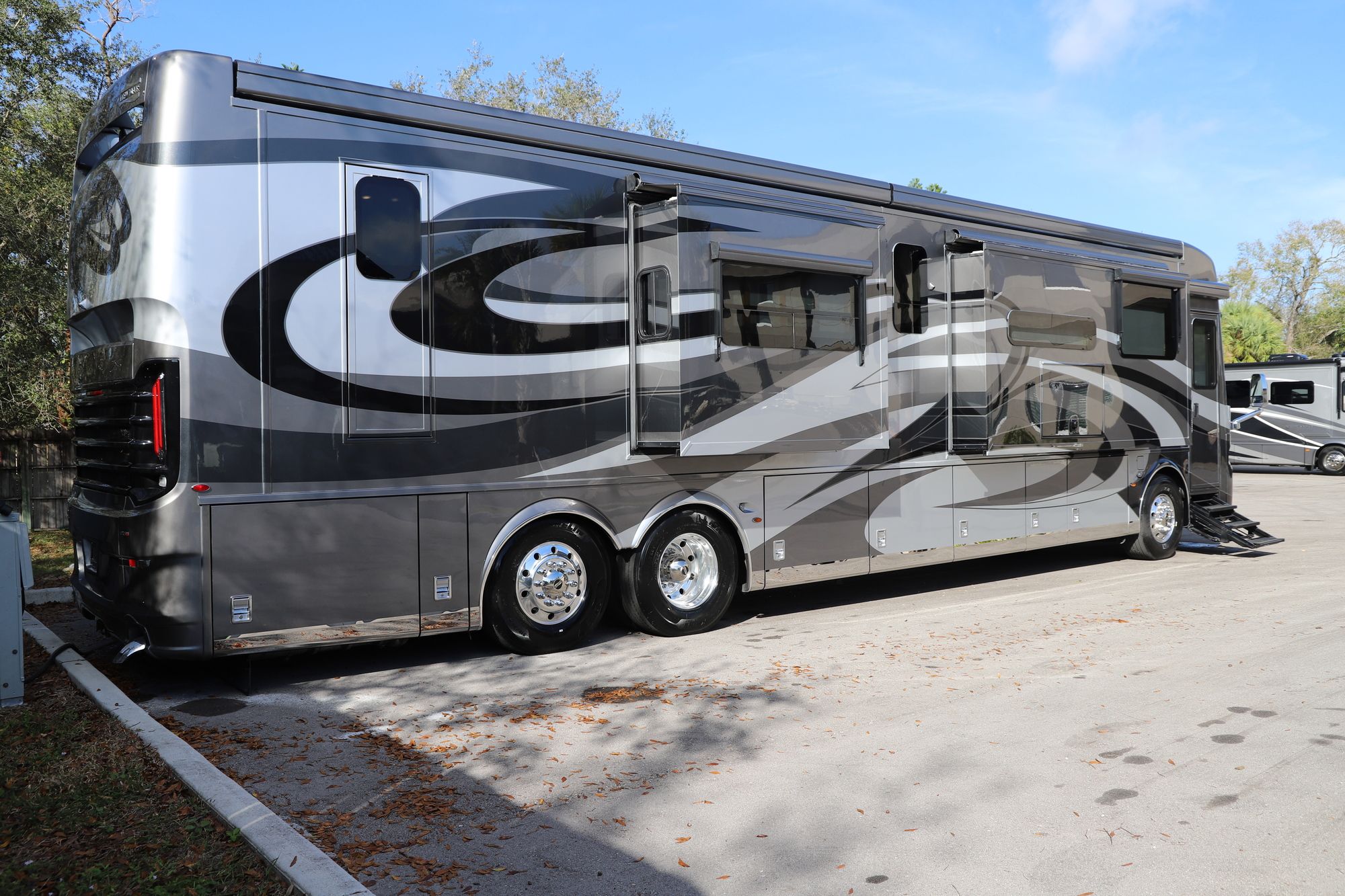 New 2019 Newmar Essex 4551 Class A  For Sale