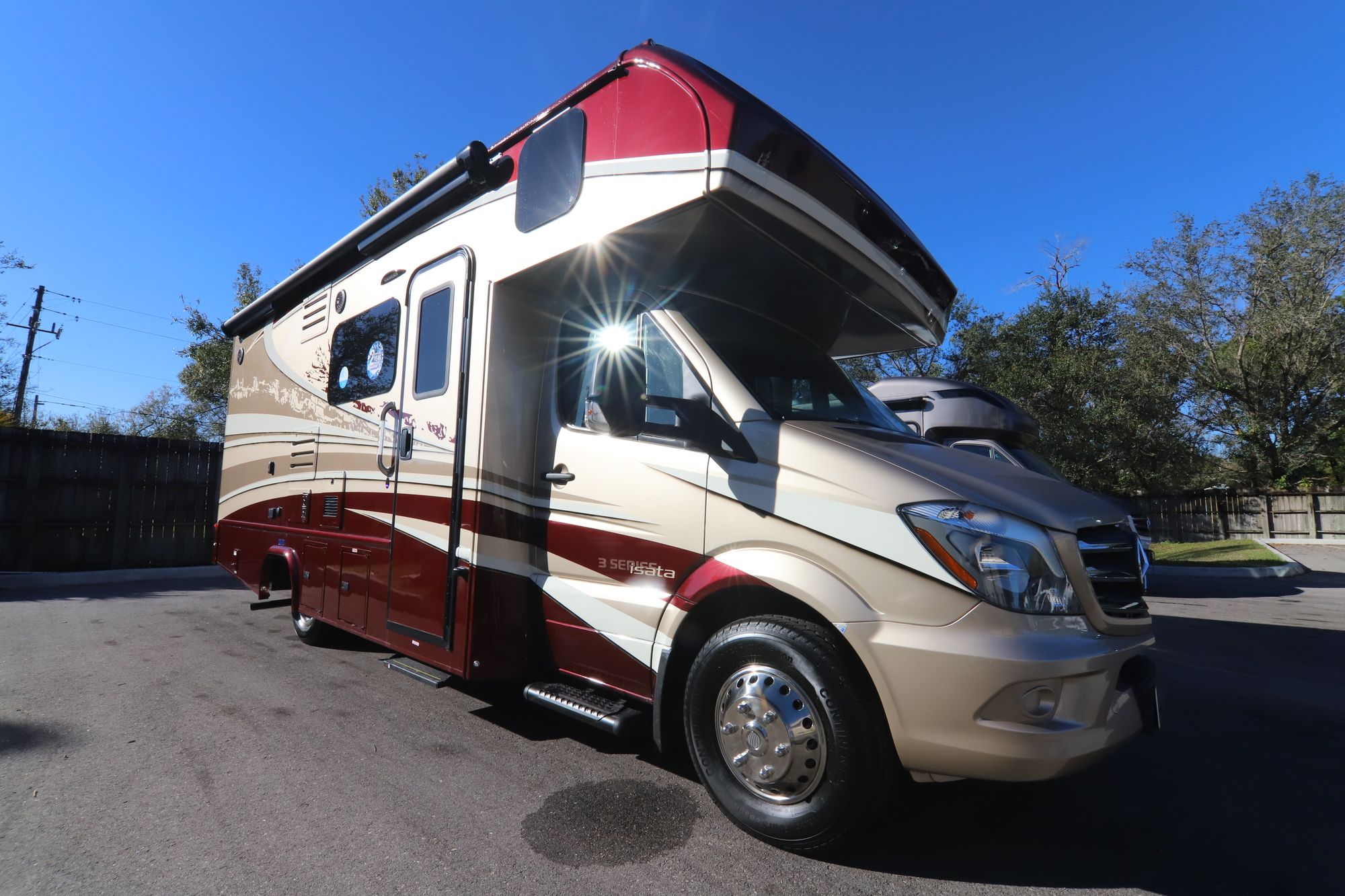 New 2019 Dynamax Isata 3 24FW Class C  For Sale