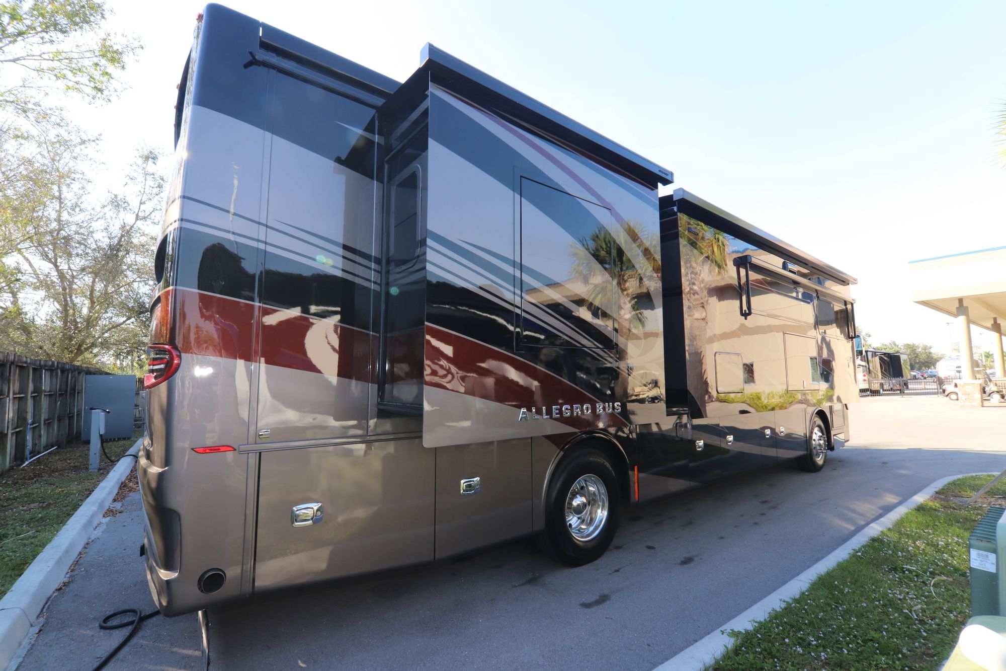 New 2019 Tiffin Motor Homes Allegro Bus 37AP Class A  For Sale