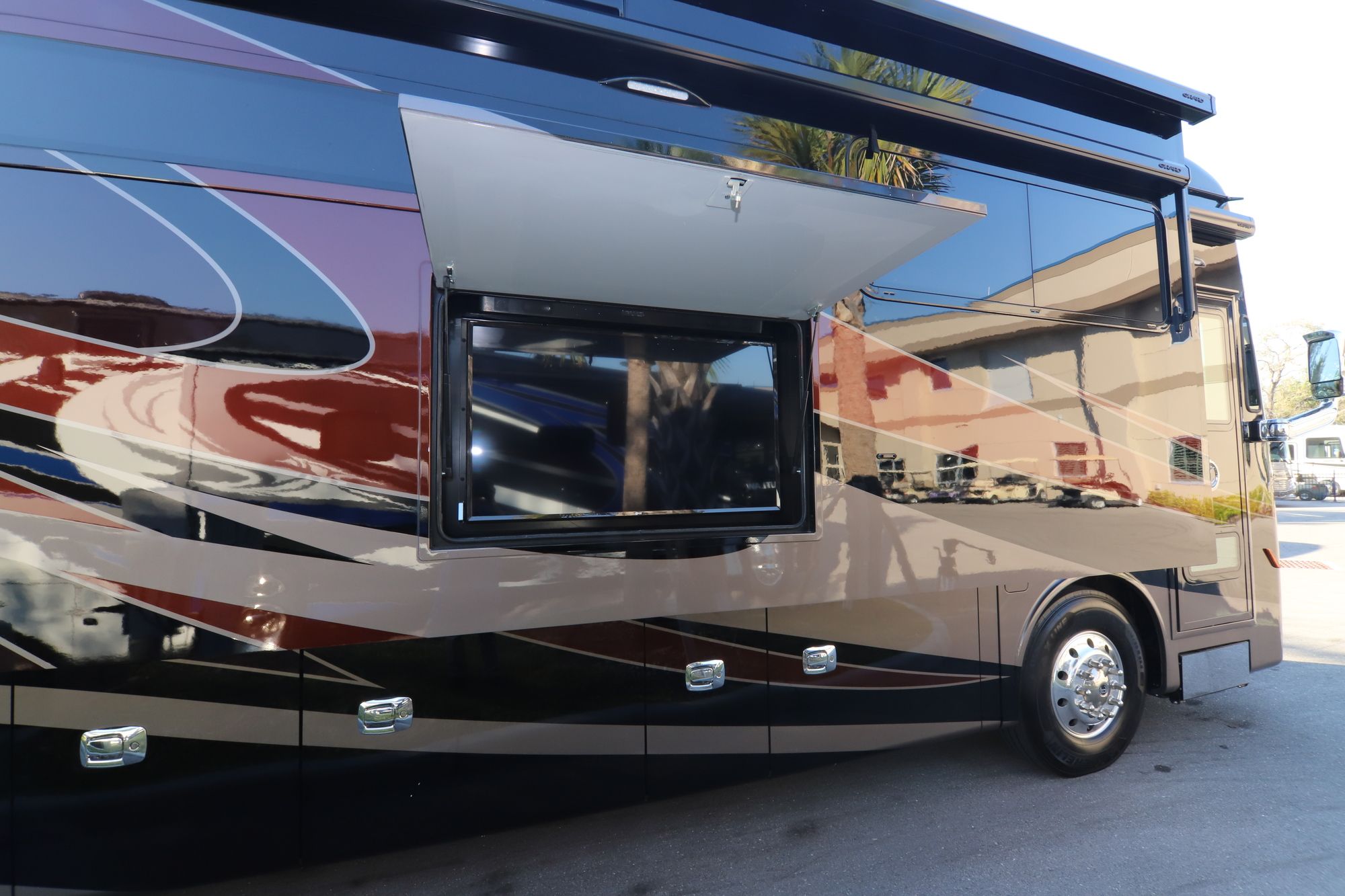 New 2019 Tiffin Motor Homes Allegro Bus 37AP Class A  For Sale