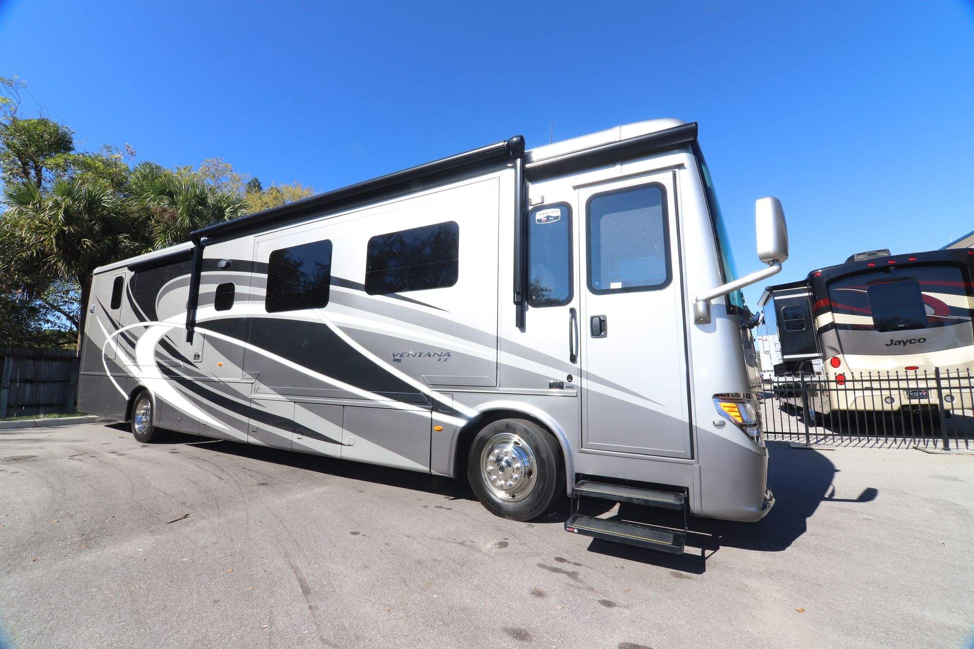 New 2019 Newmar Ventana Le 4002 Class A  For Sale