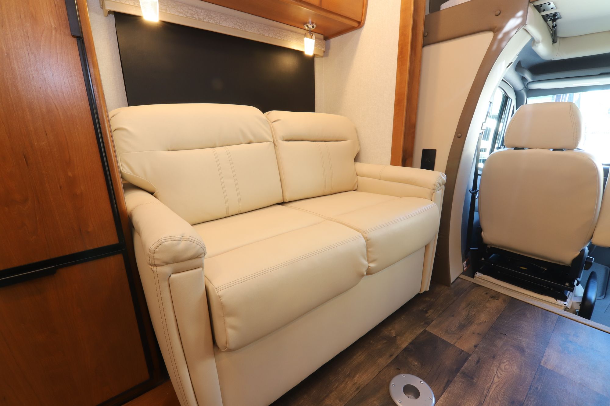 New 2019 Tiffin Motor Homes Wayfarer 24BW Class C  For Sale