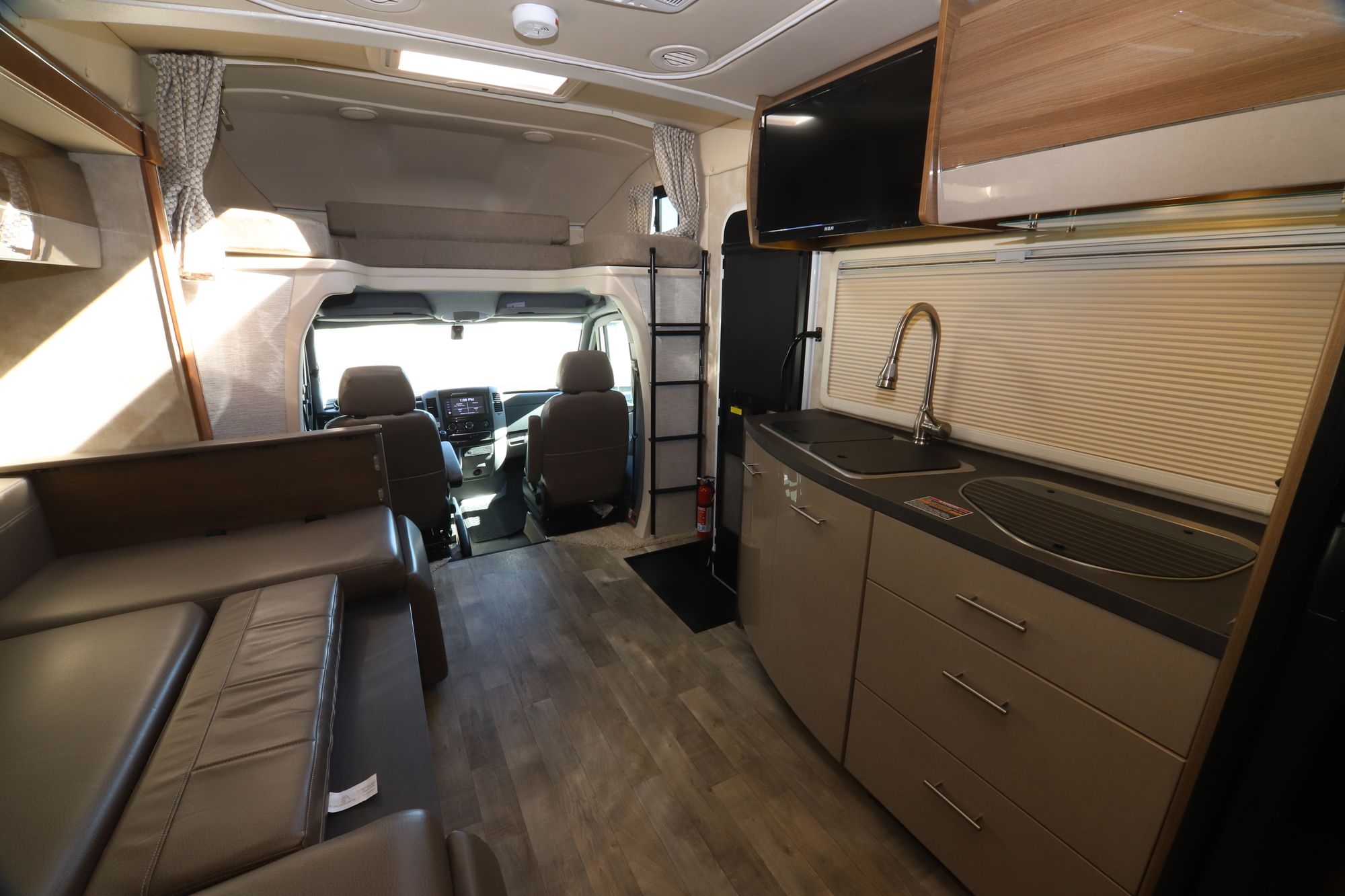 Used 2019 Winnebago View 24J Class C  For Sale