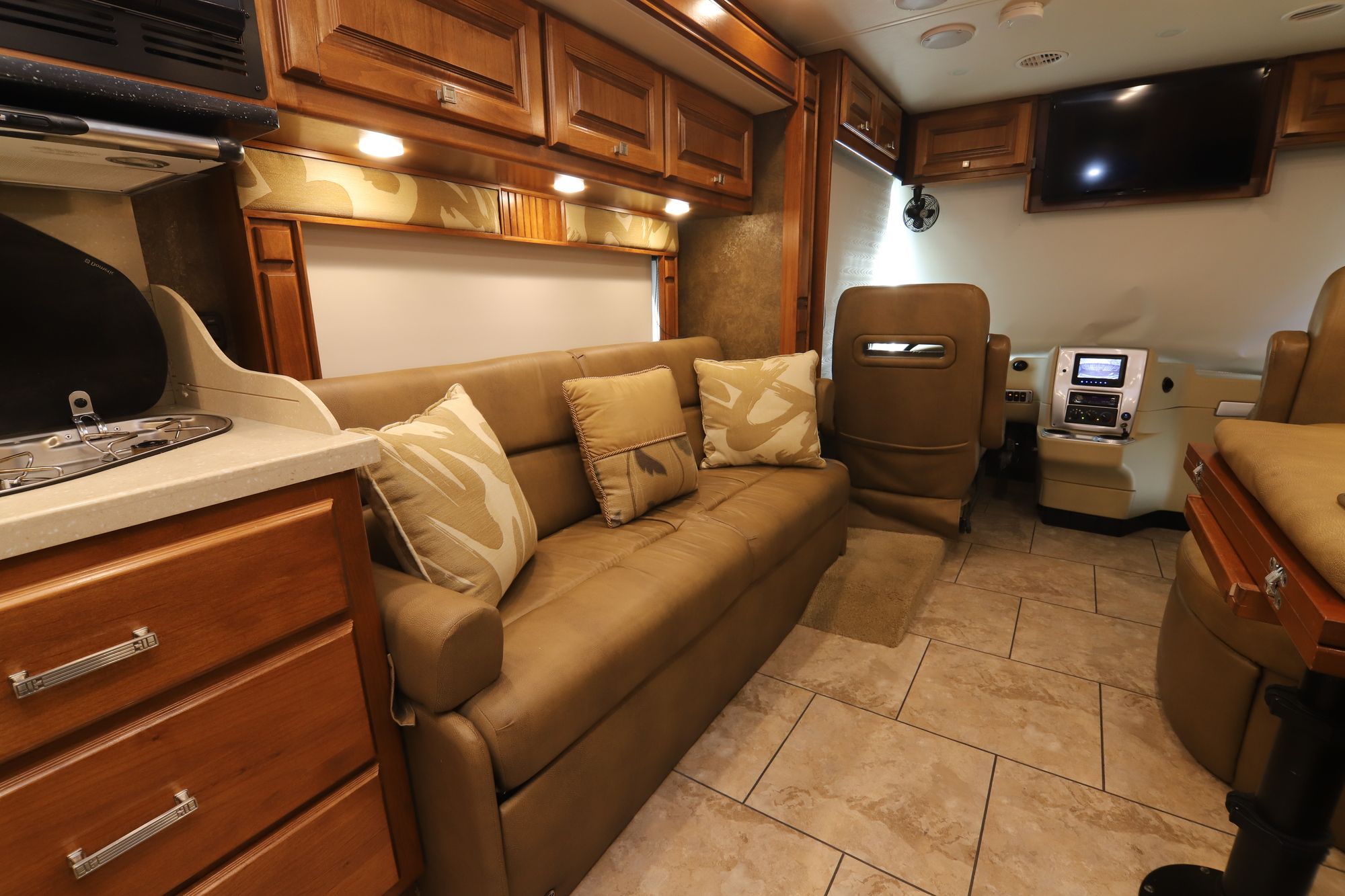 Used 2014 Tiffin Motor Homes Breeze 28BR Class A  For Sale