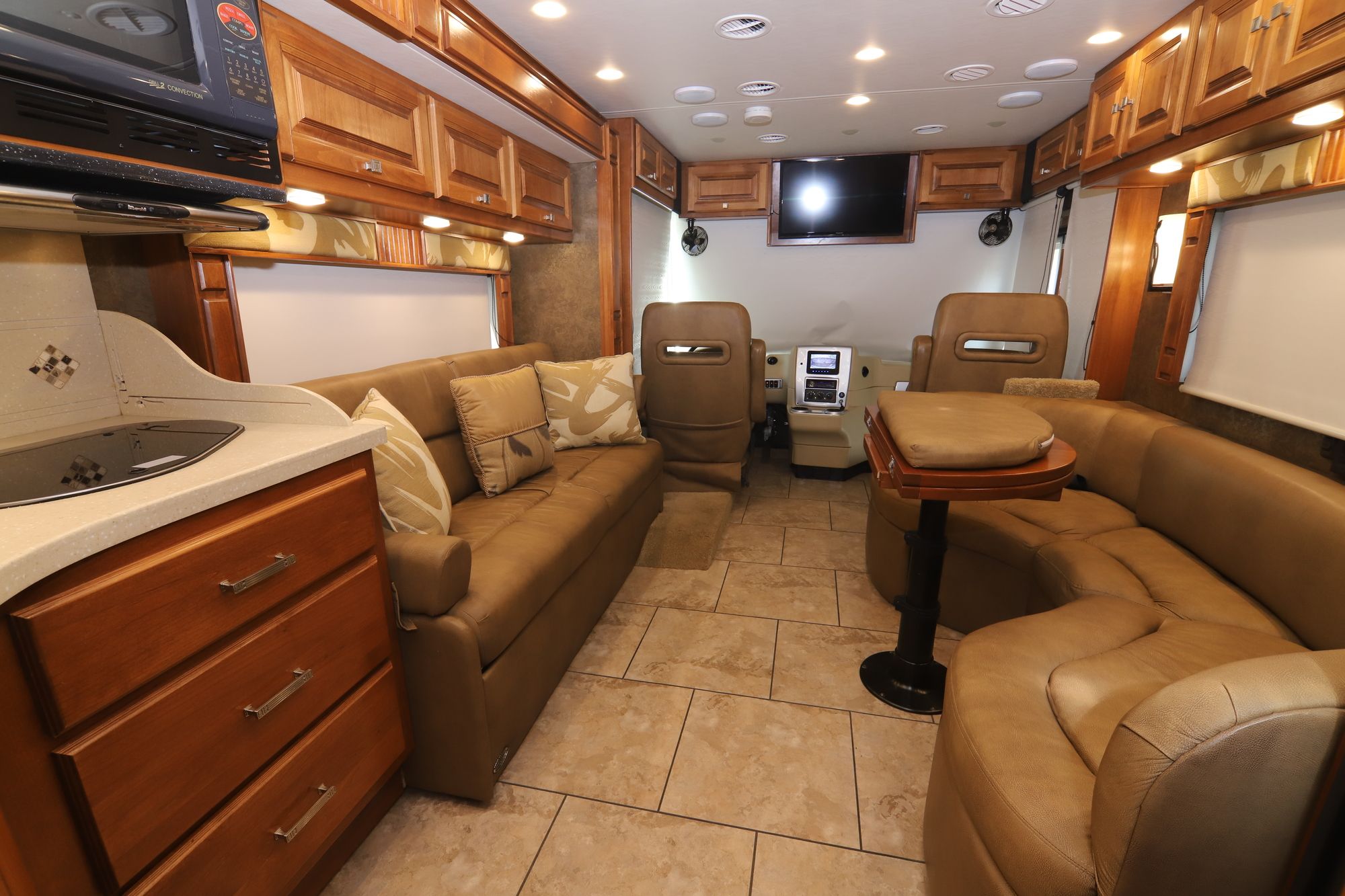 Used 2014 Tiffin Motor Homes Breeze 28BR Class A  For Sale