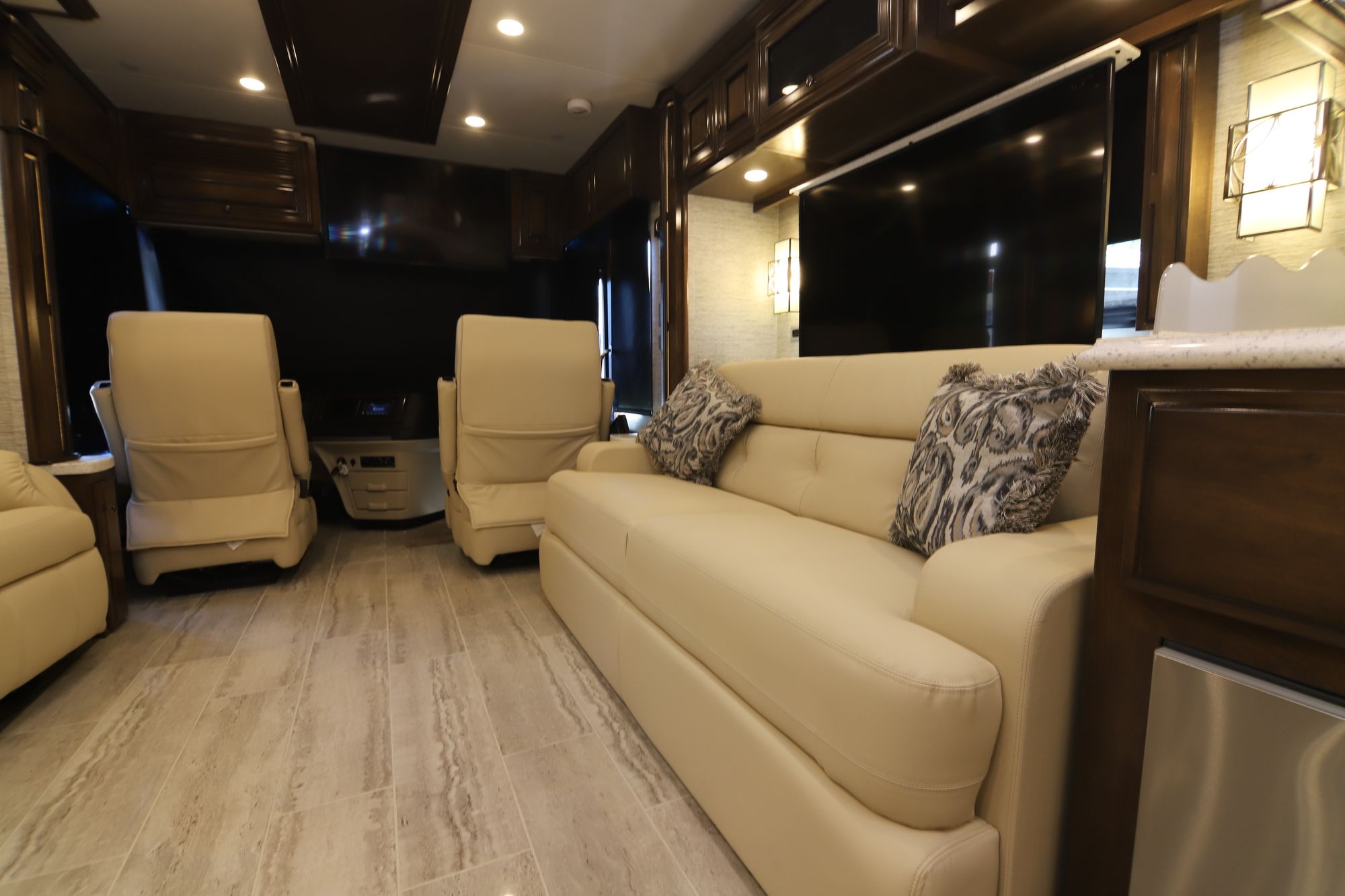 New 2019 Newmar Dutch Star 4328 Class A  For Sale