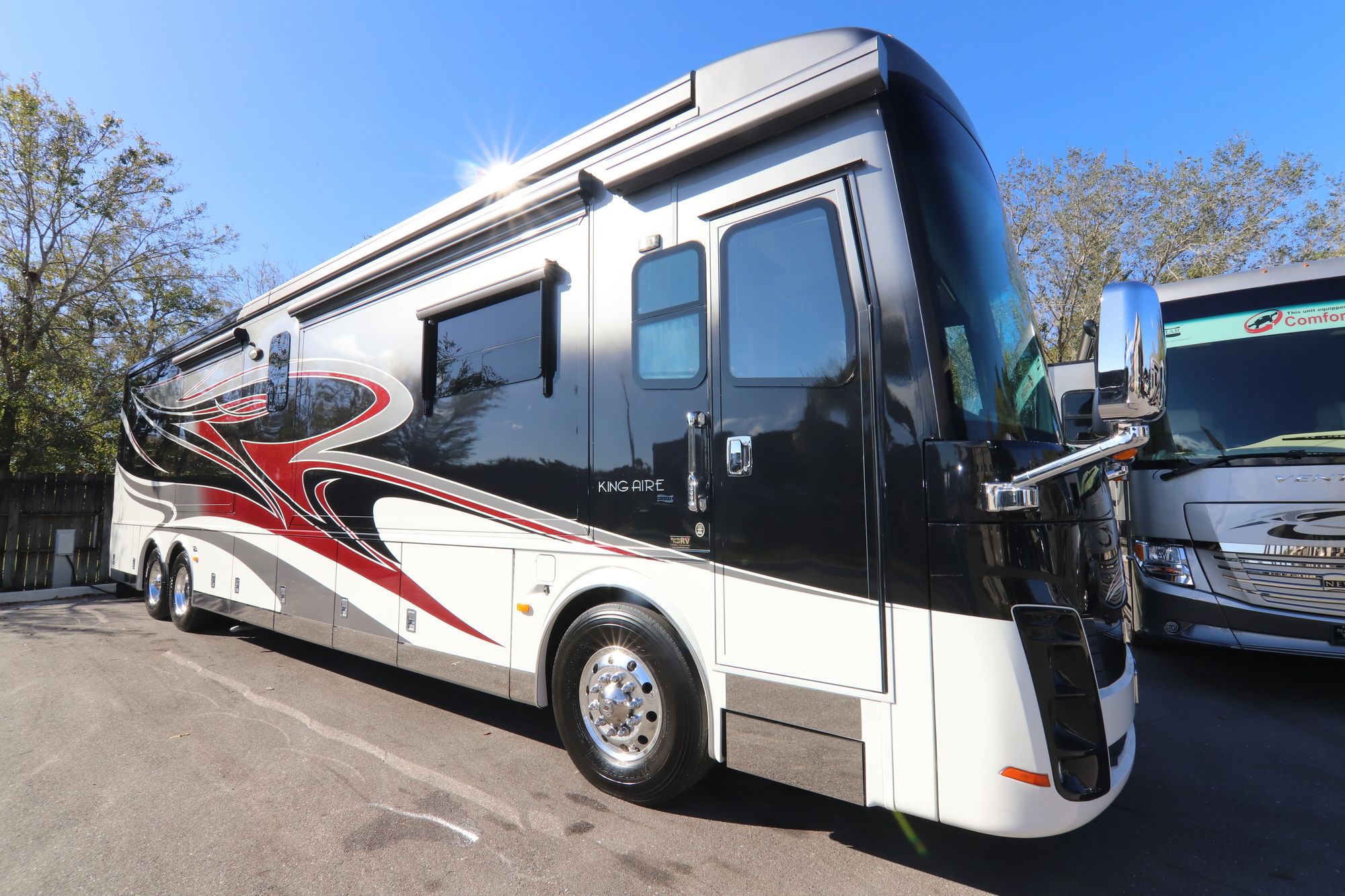 Used 2014 Newmar King Aire 4593 Class A  For Sale