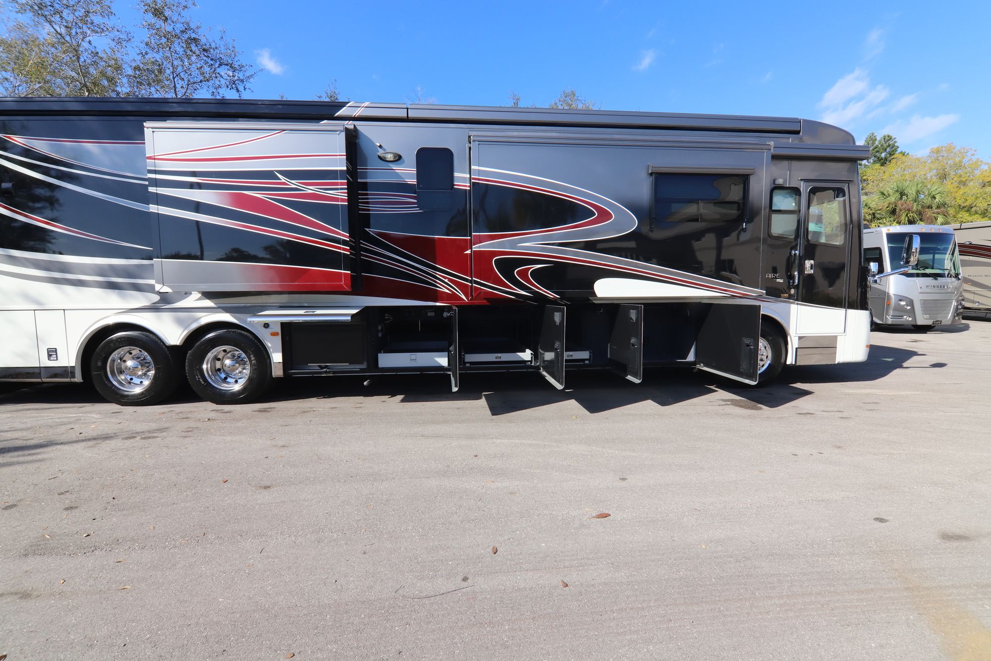 Used 2014 Newmar King Aire 4593 Class A  For Sale