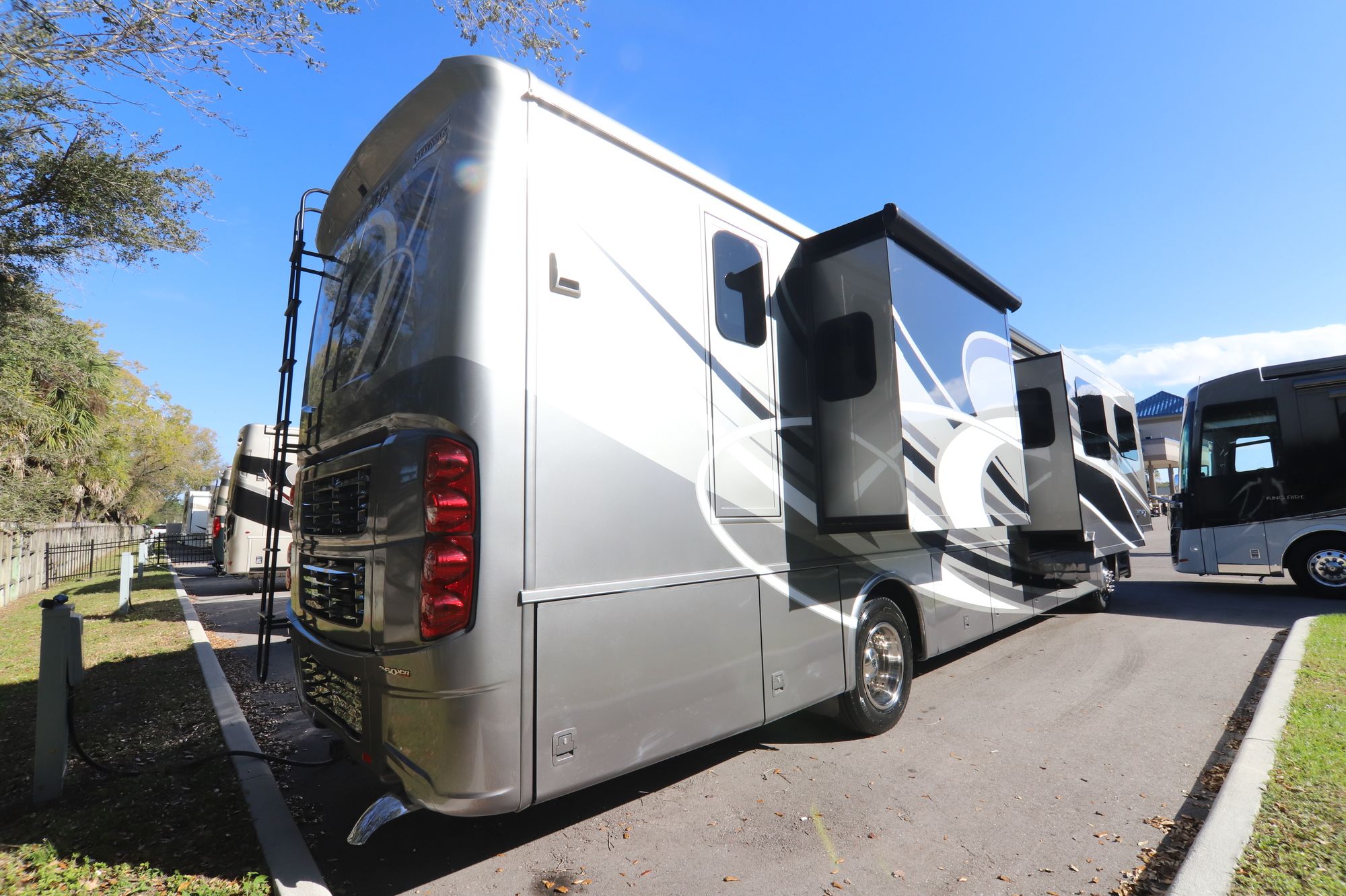 New 2019 Newmar Ventana Le 4002 Class A  For Sale