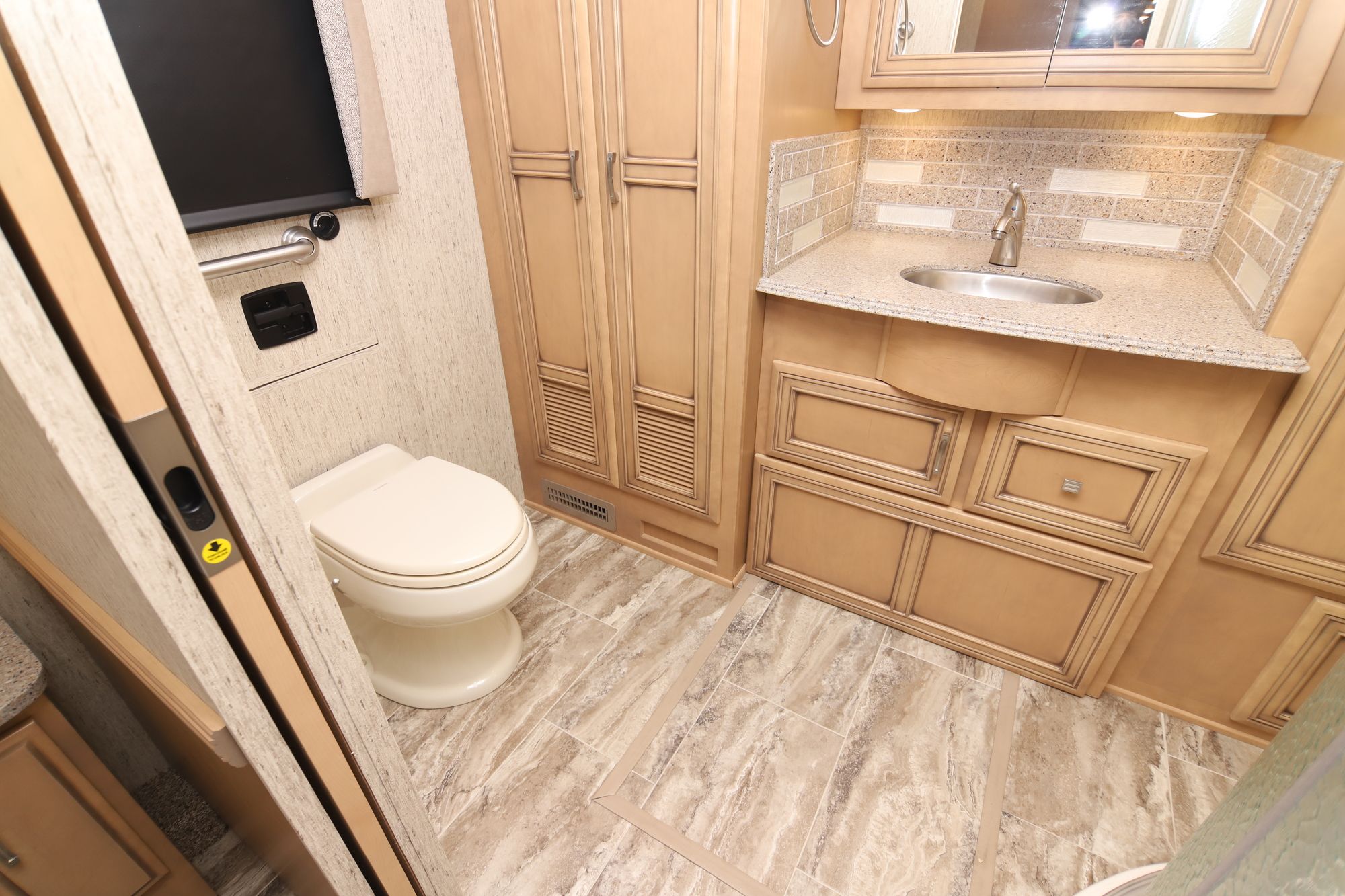 New 2019 Newmar Ventana Le 4002 Class A  For Sale