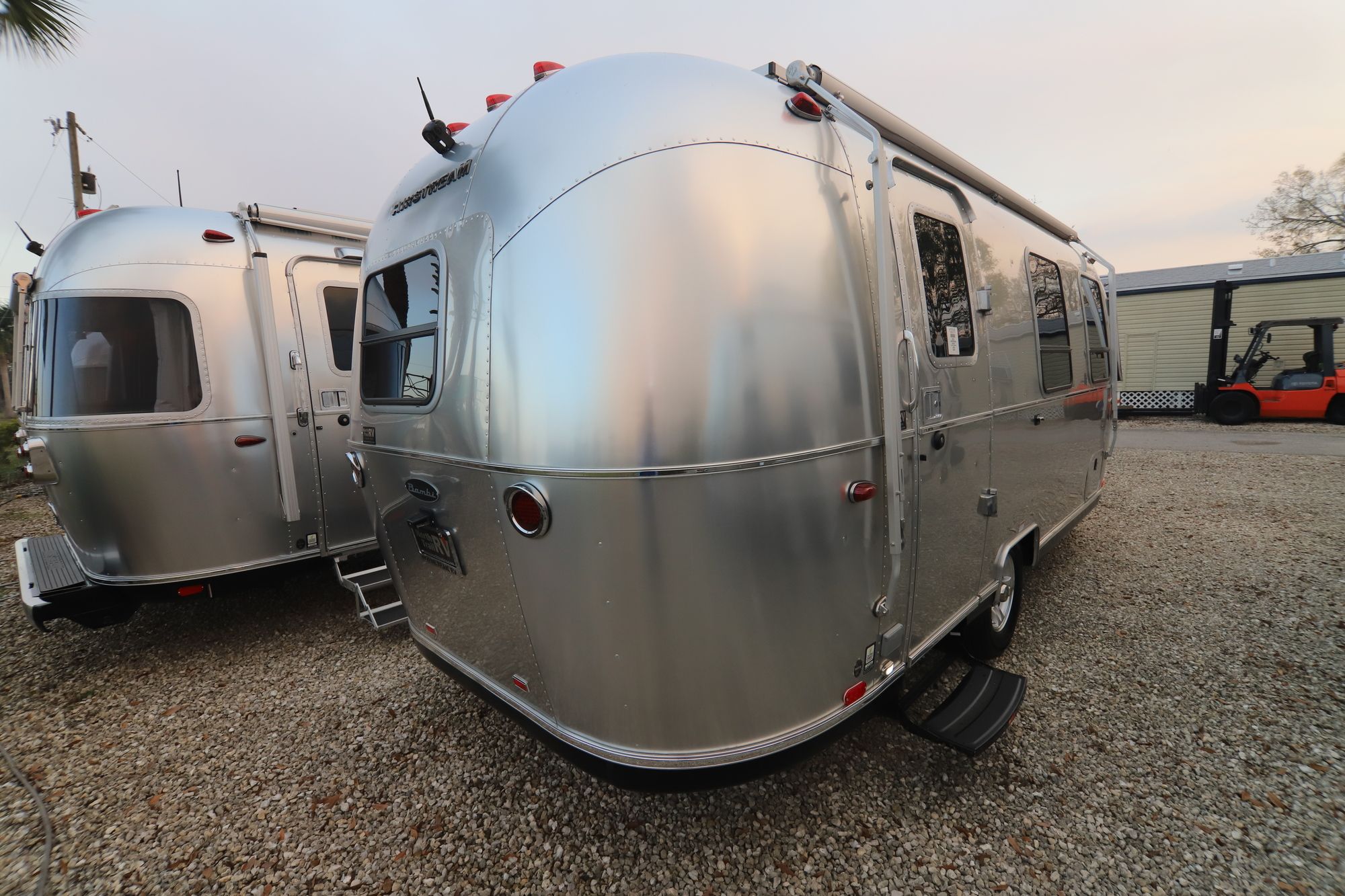 New 2019 Airstream Sport 22FB Travel Trailer  For Sale