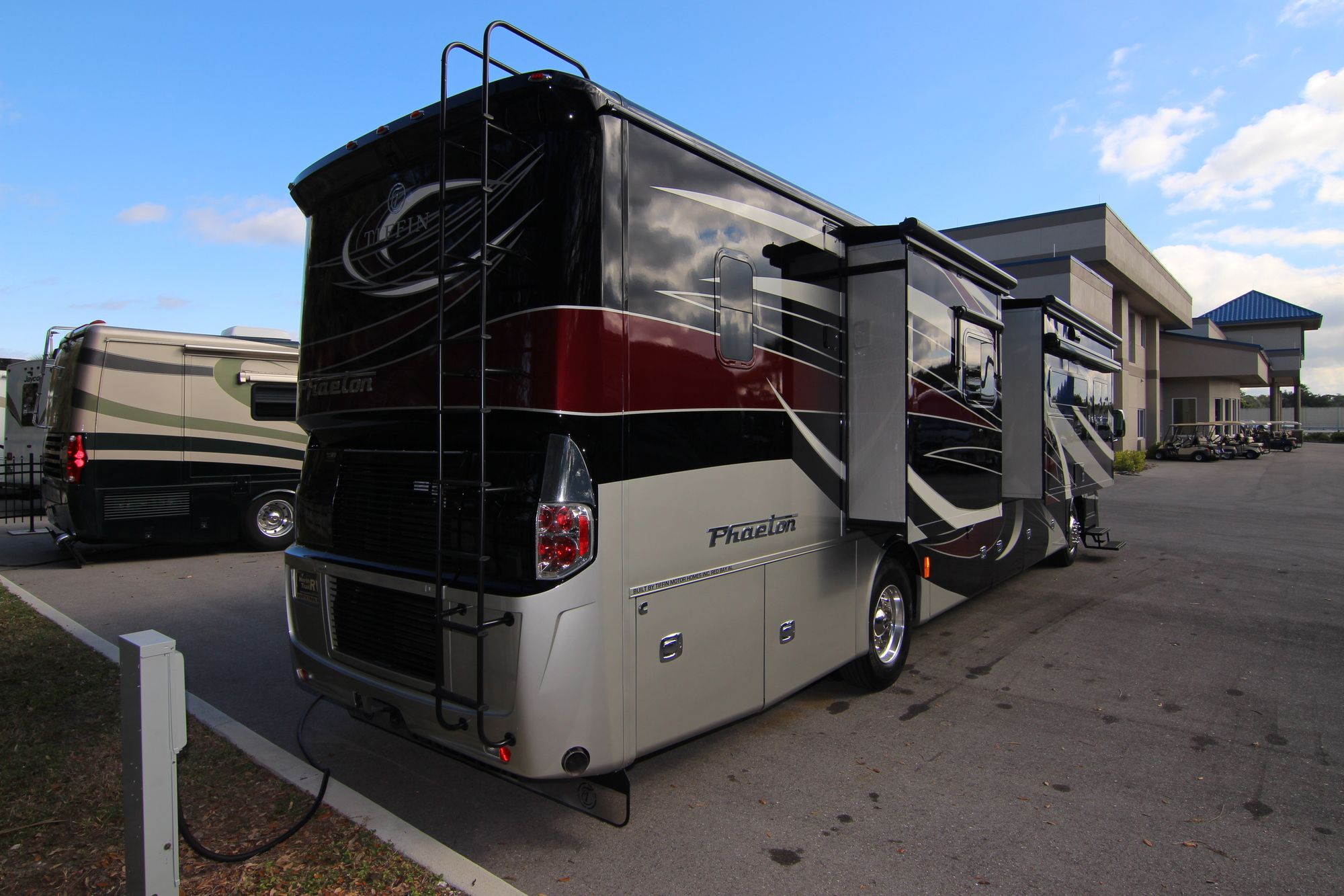 New 2019 Tiffin Motor Homes Phaeton 40QBH Class A  For Sale