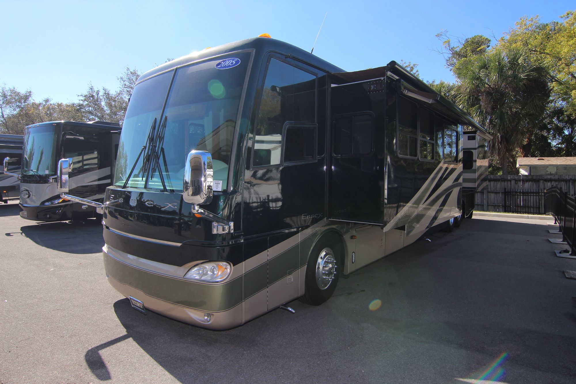 Used 2005 Newmar Essex 4506 Class A  For Sale