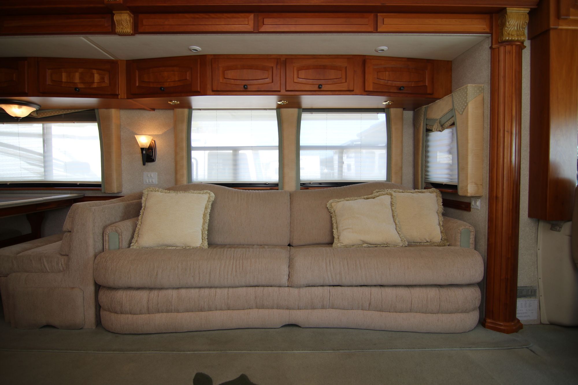 Used 2005 Newmar Essex 4506 Class A  For Sale