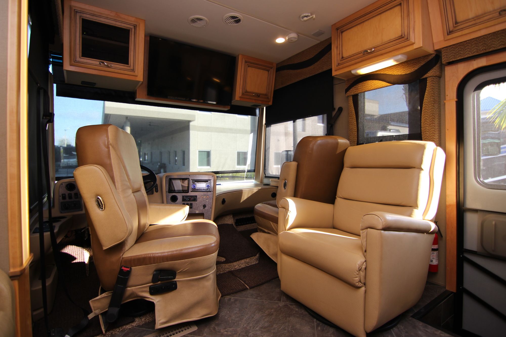 Used 2014 Newmar Canyon Star 3650 Class A  For Sale